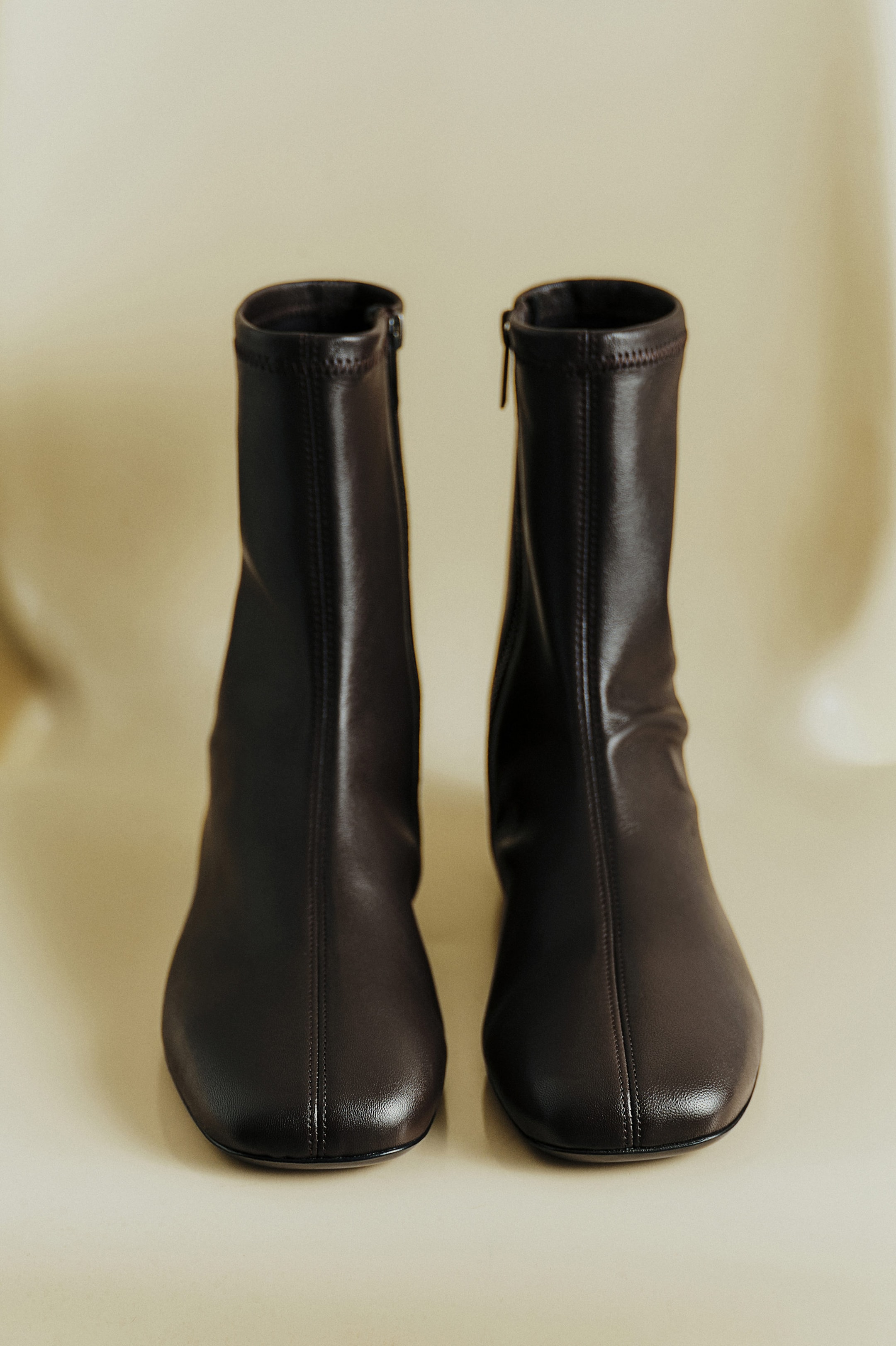 BOTTINES CHAUSSETTES EN CUIR