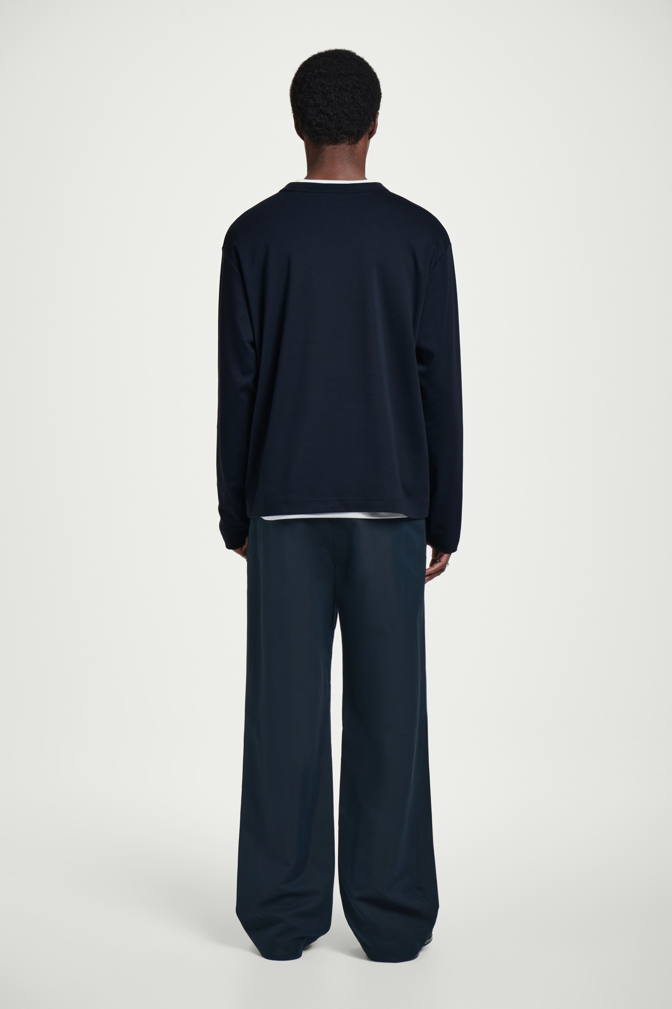 Agrandir l'image: T-SHIRT DÉCONTRACTÉ À MANCHES LONGUES EN JERSEY - BLEU MARINE - HOMME | H&M CH 4