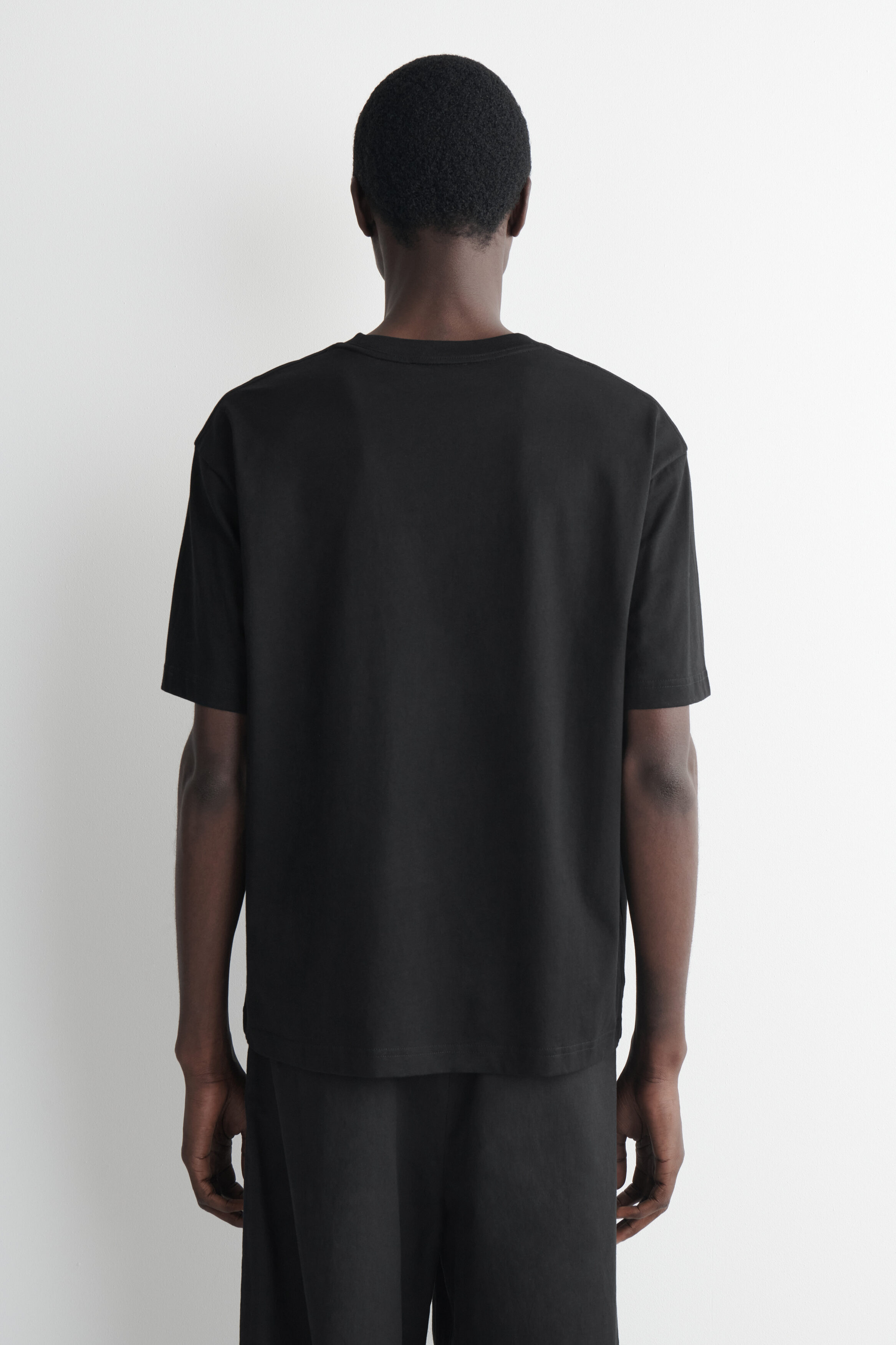 RELAXED LIGHTWEIGHT COTTON T-SHIRT - thumbnail 9