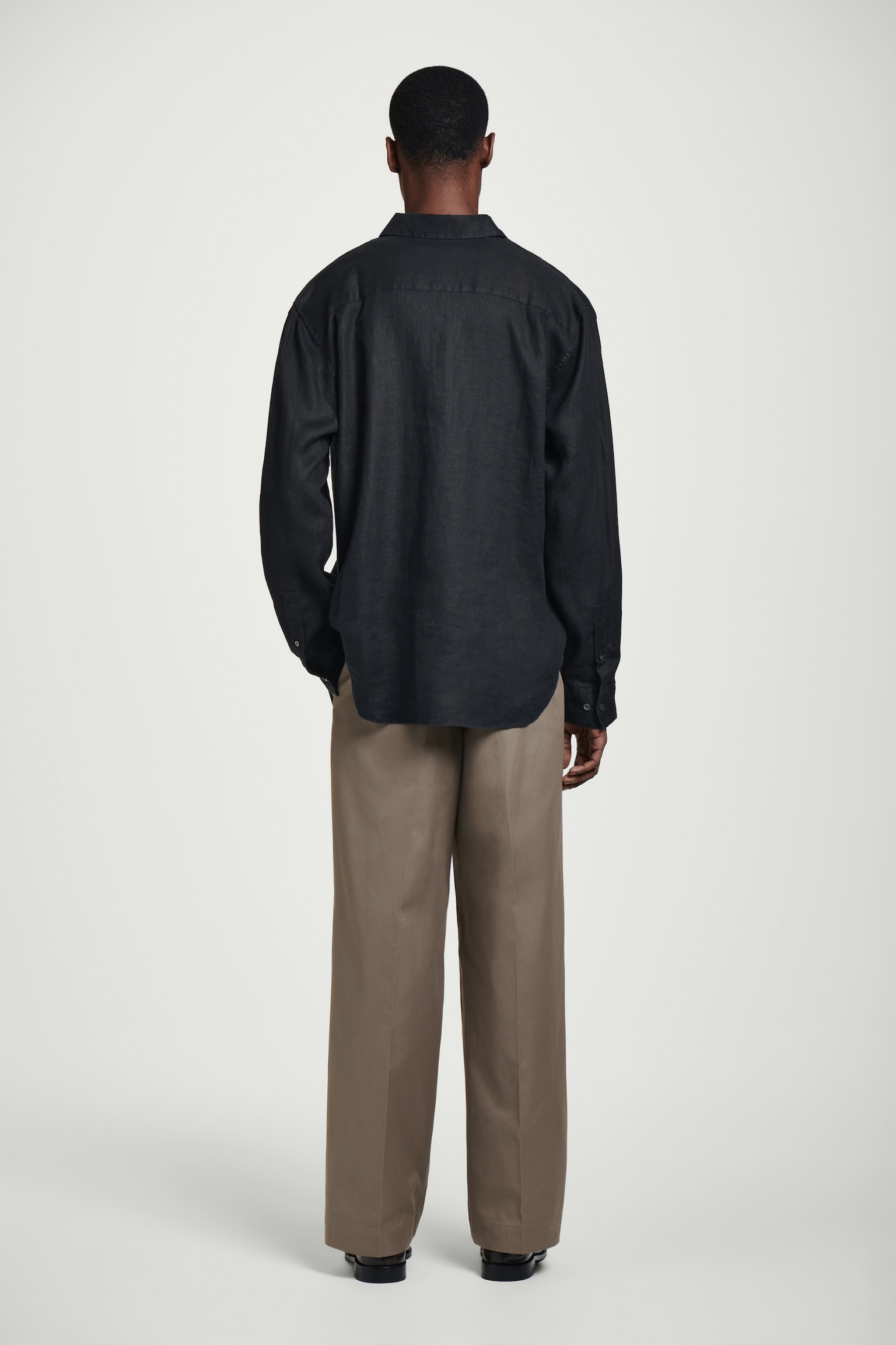 CAMISA DE LINO RELAXED FIT - AZUL MARINO/BLANCO/BEIGE/RAYAS/AZUL CLARO/NEGRO - 6