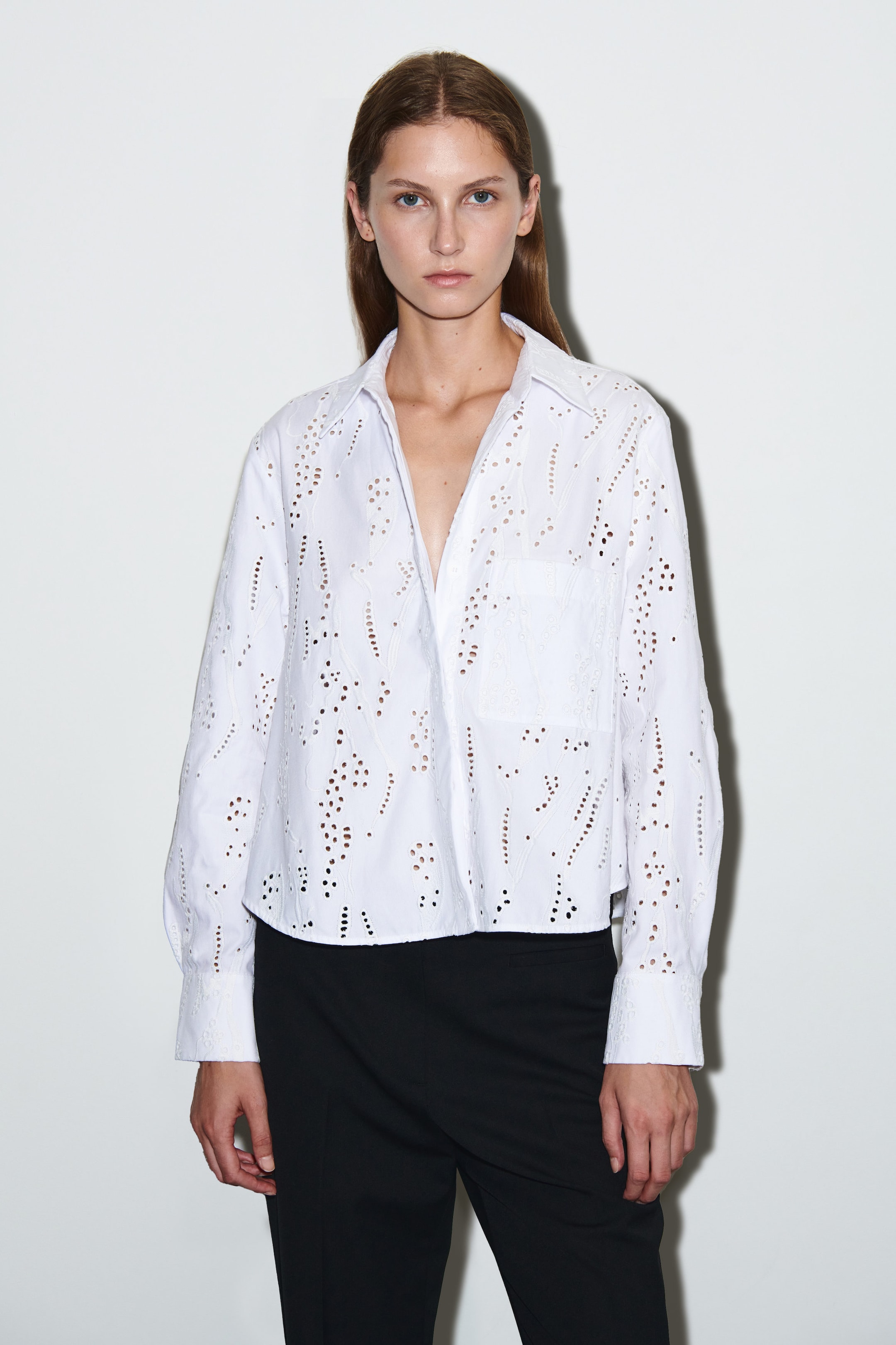 CROPPED BRODERIE ANGLAISE SHIRT