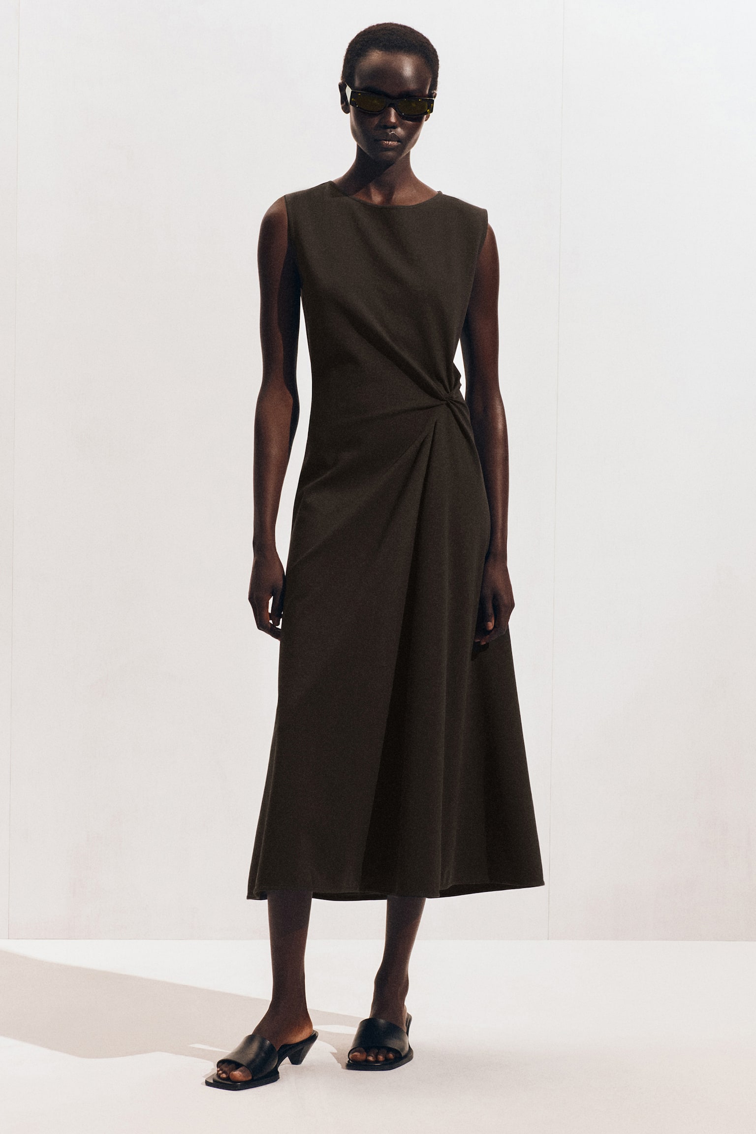 שמלת מידי מבד ג'רז'י עם פיתול - 8