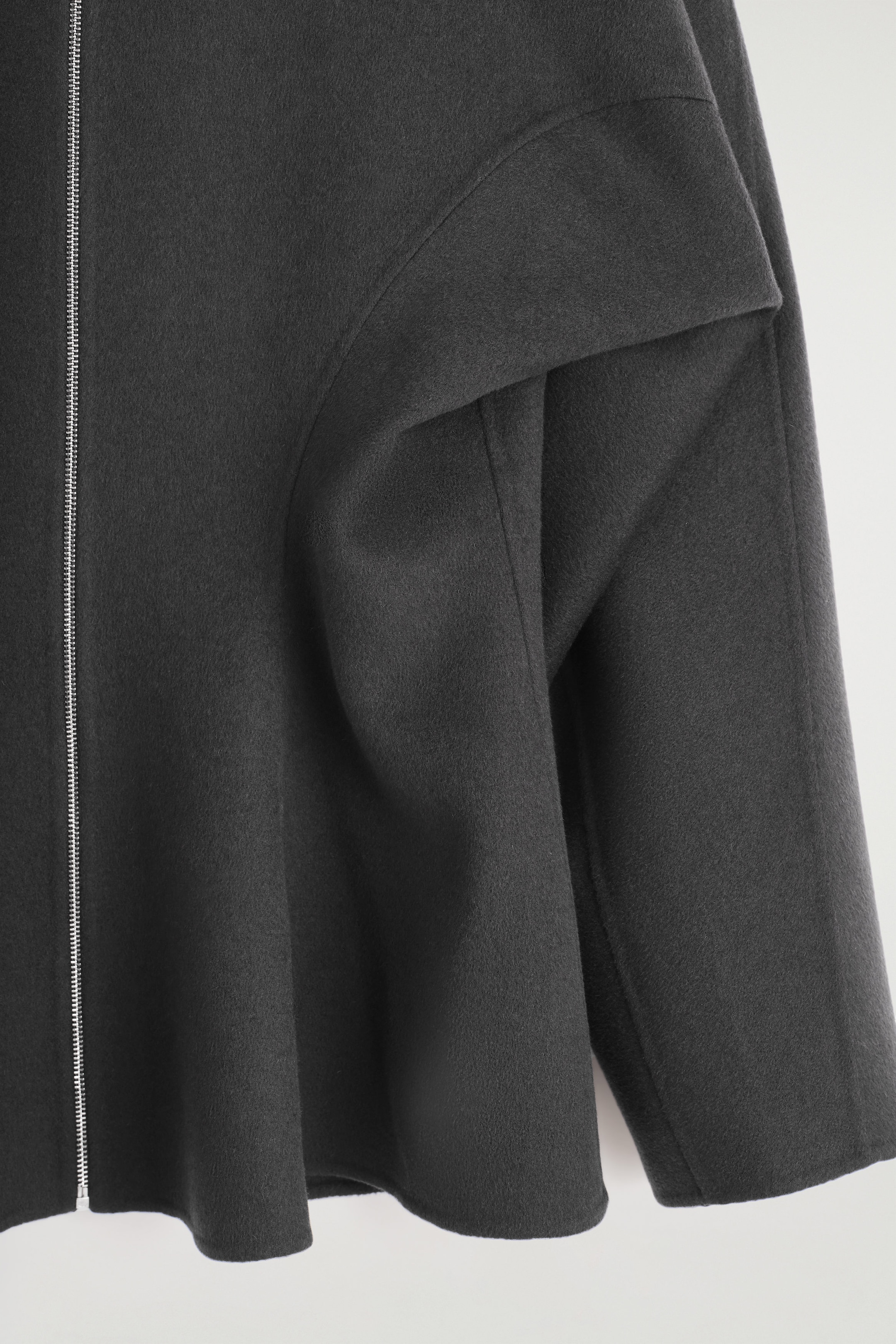 StillMedia/DescriptiveDetail