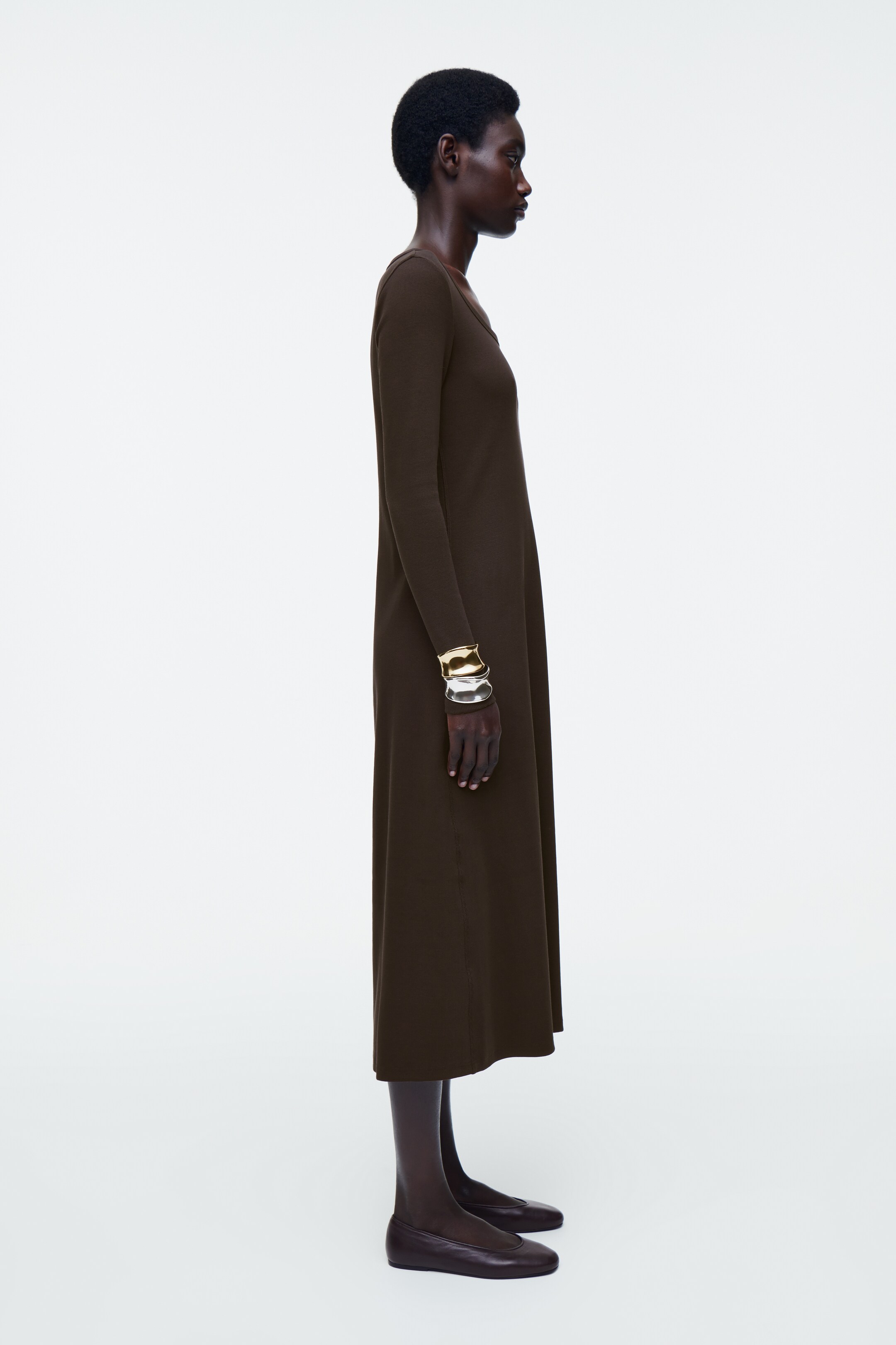 Agrandir l'image: ROBE MIDI EN JERSEY CÔTELÉ - BRUN - FEMME | H&M BE 2