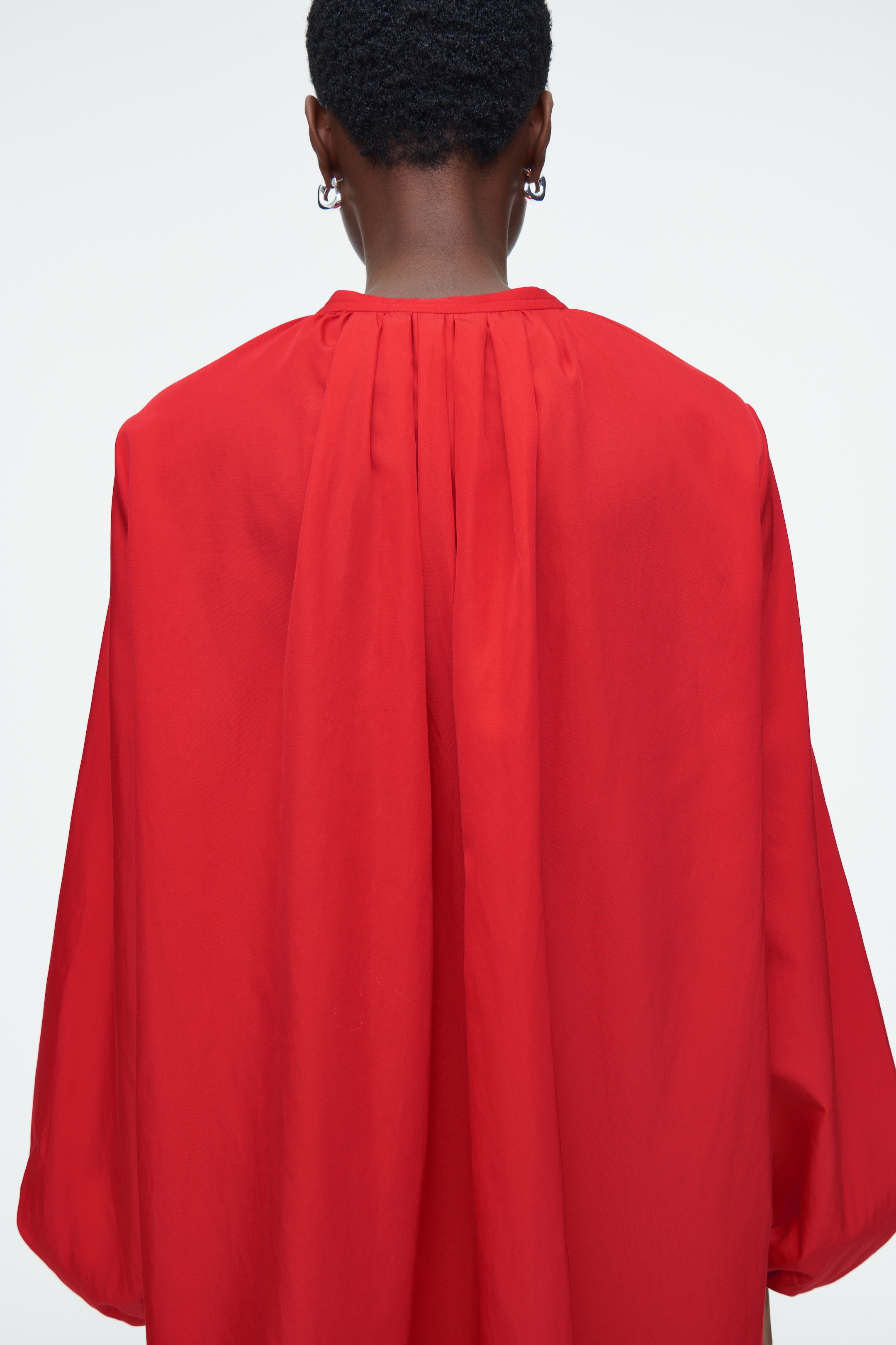 View larger image: BALLOON-SLEEVE SILK BLOUSE - RED - Ladies | H&M GB 4