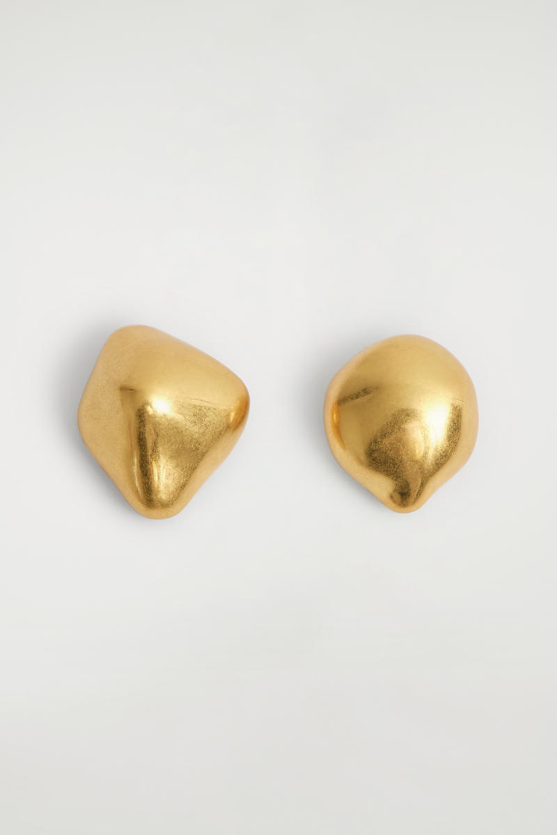 Cos Mismatched Molten Stud Earrings In Brown
