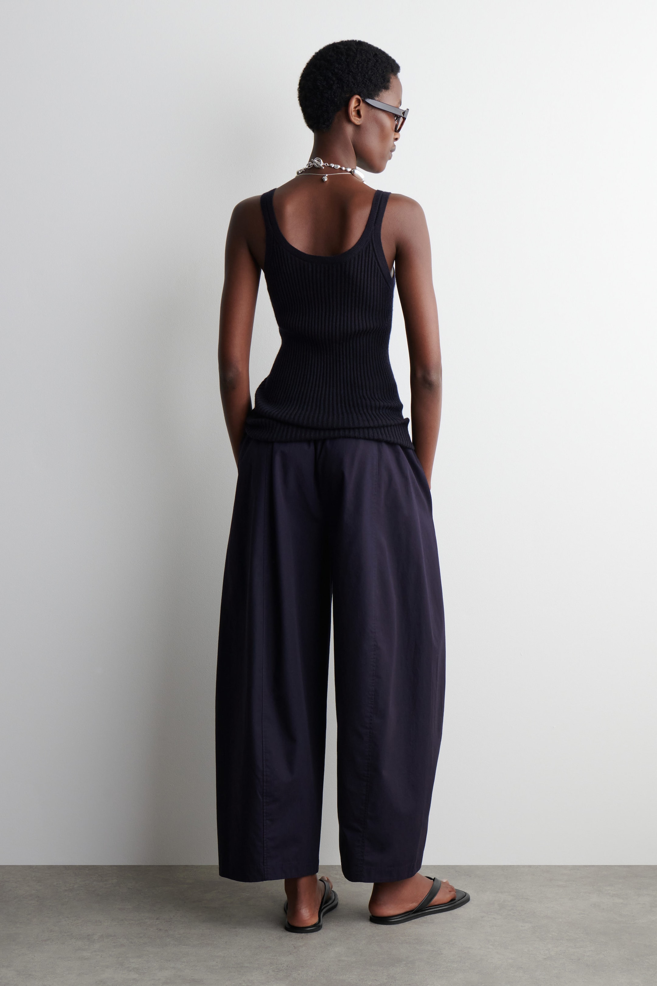 ELASTICATED BARREL-LEG TROUSERS