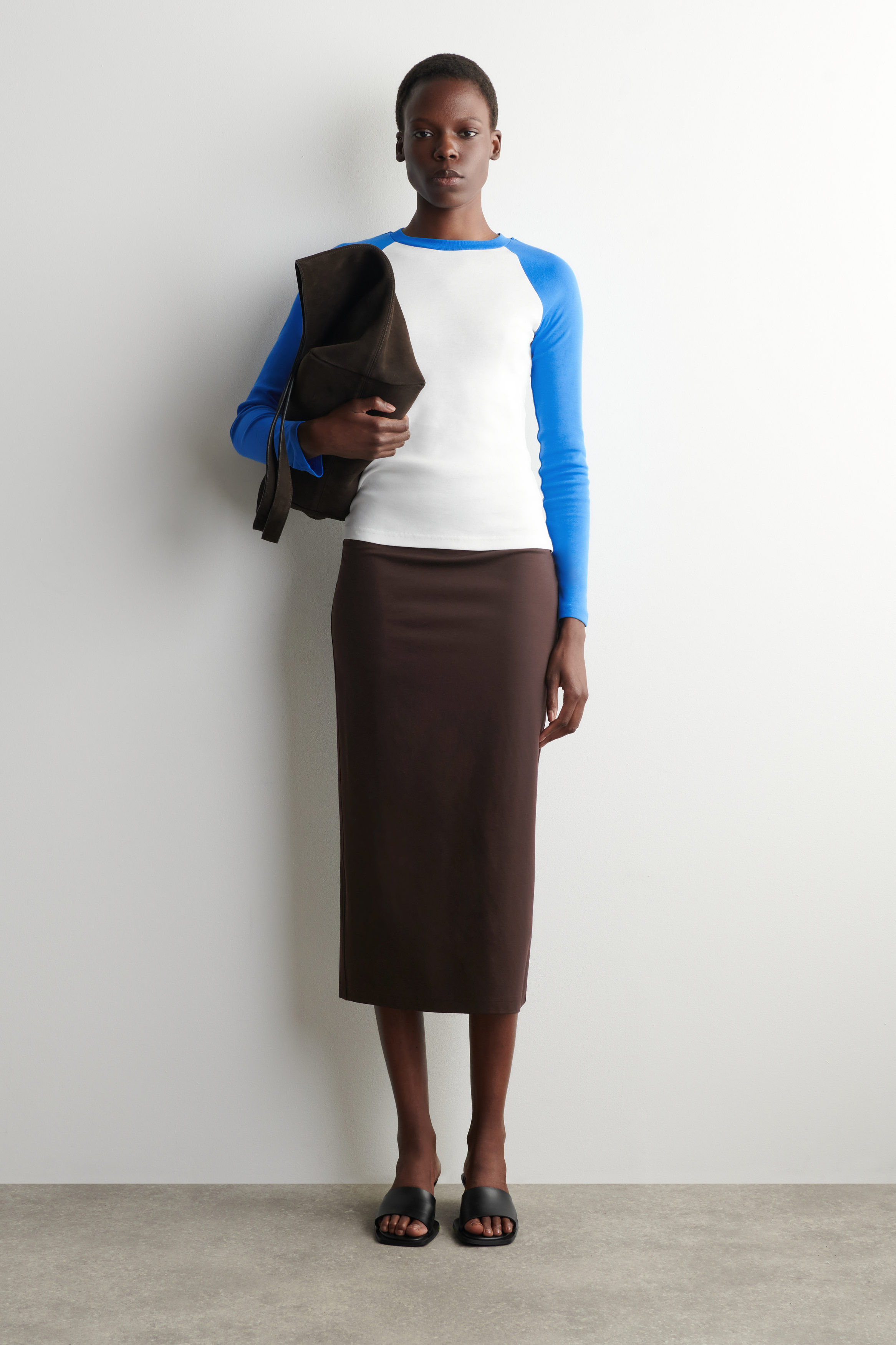 LONG-SLEEVED COTTON RAGLAN T-SHIRT - WHITE / BLUE | COS US