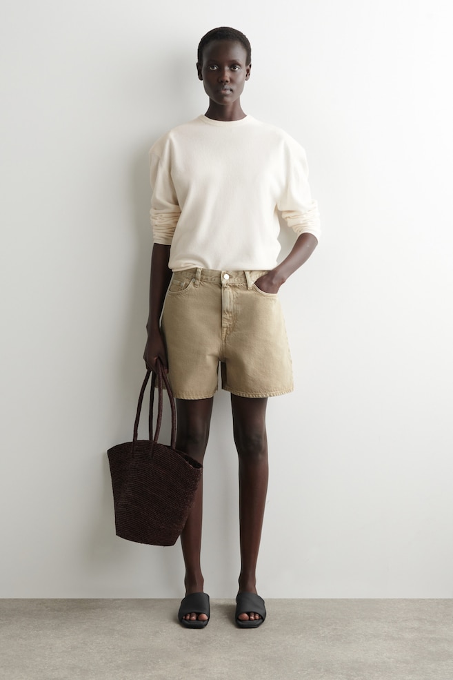 HIGH-RISE DENIM SHORTS — BEIGE