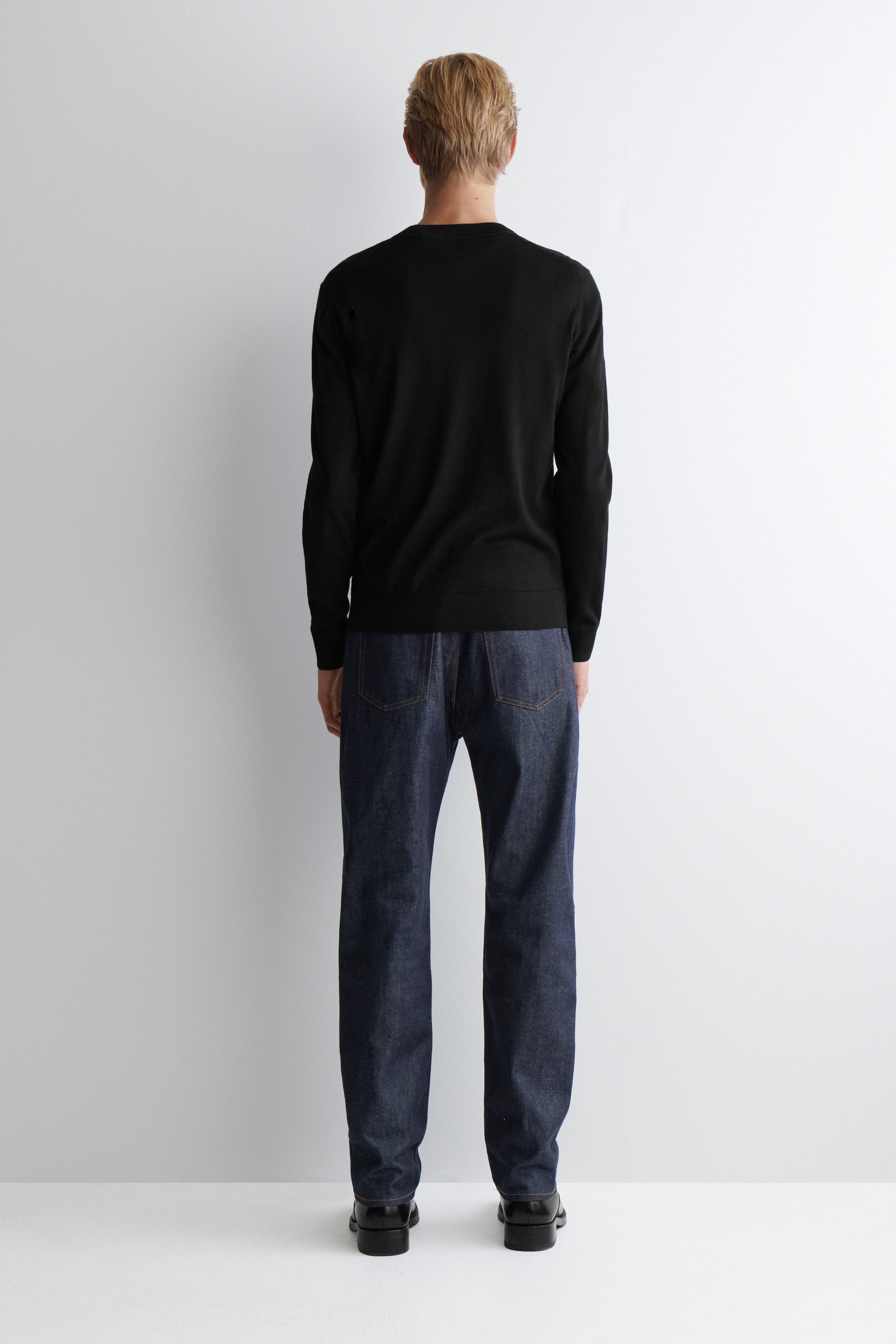 SLIM MERINO WOOL CREW-NECK SWEATER