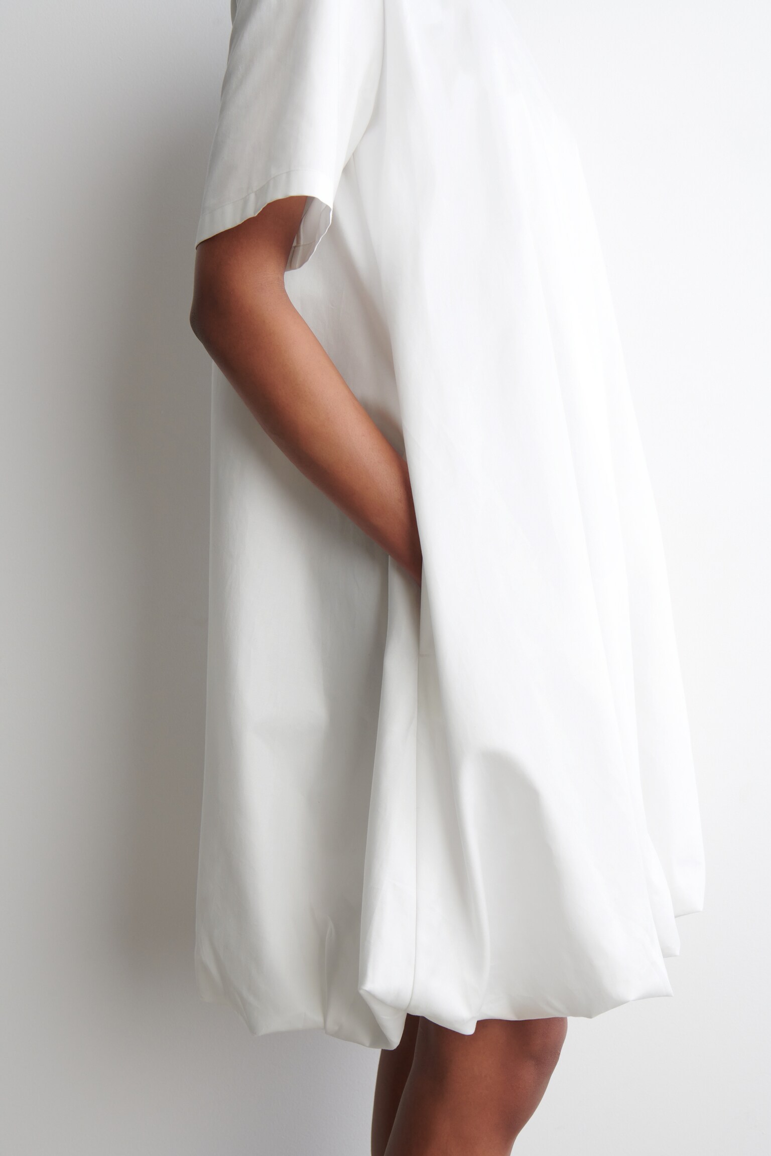 ROBE COURTE À OURLET BULLE - BLANC - 6