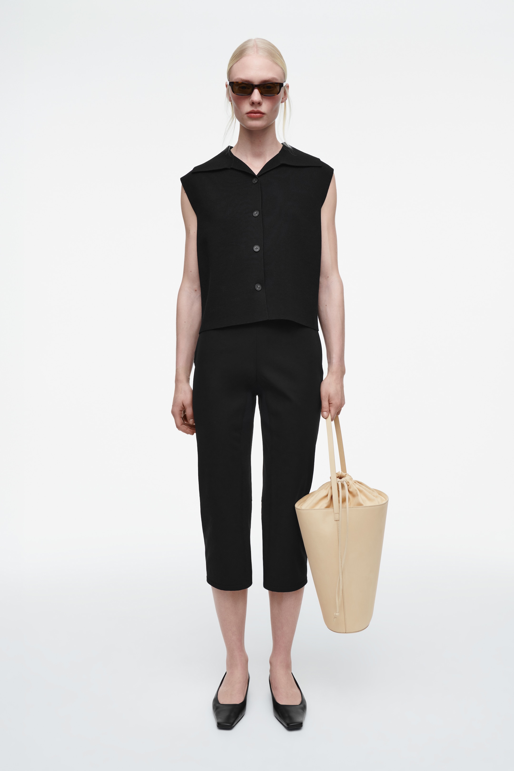 Visualizza immagine più grande: BORSA A SECCHIELLO IN PELLE NABUK - CREMA - DONNA | H&M IT 2
