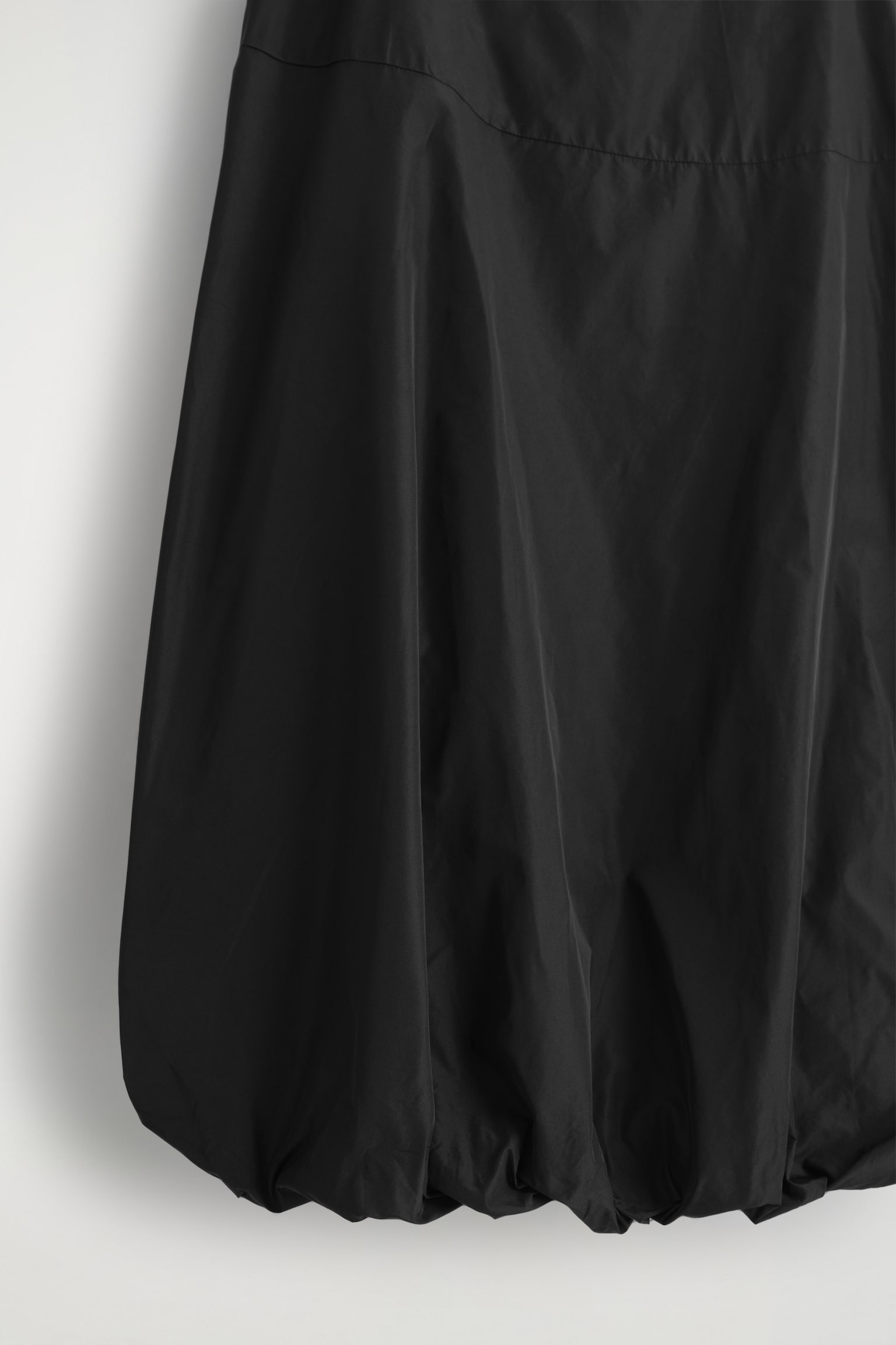 ROBE COURTE À OURLET BULLE - NOIR - 4