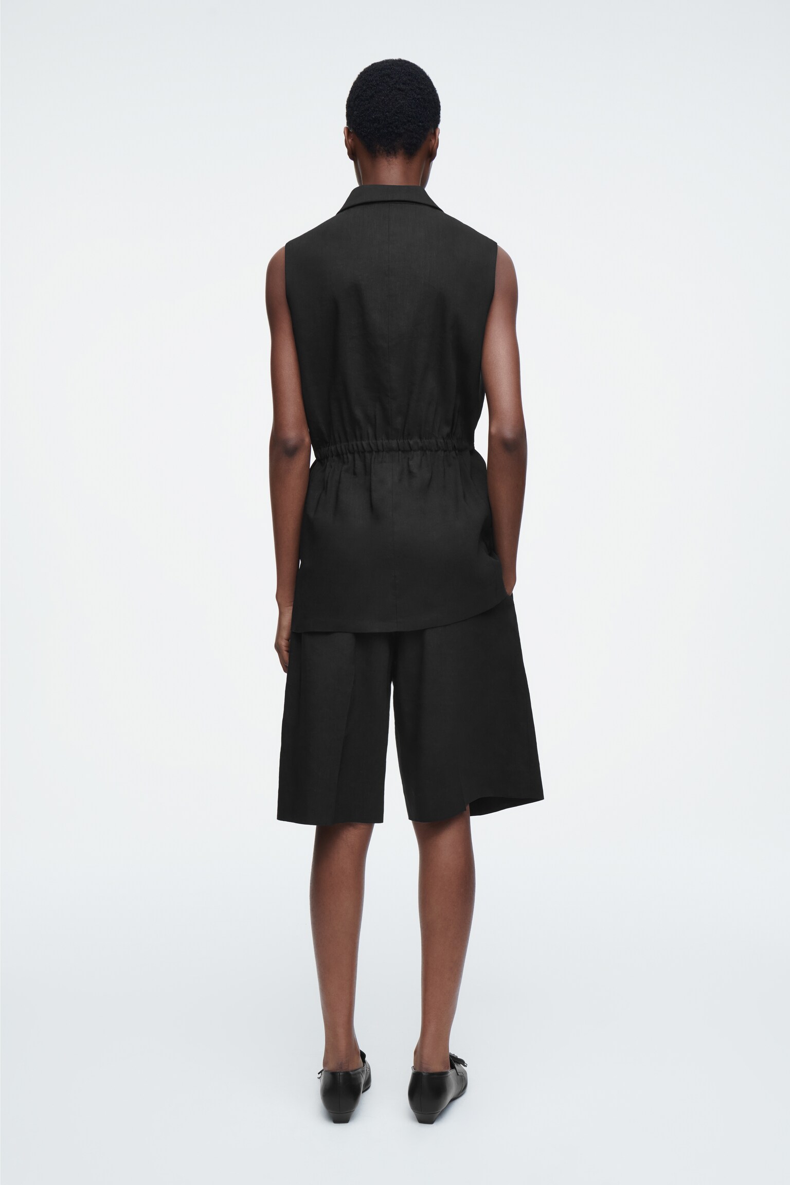 CHALECO DE LINO SLIM FIT - NEGRO/ALBARICOQUE - 6
