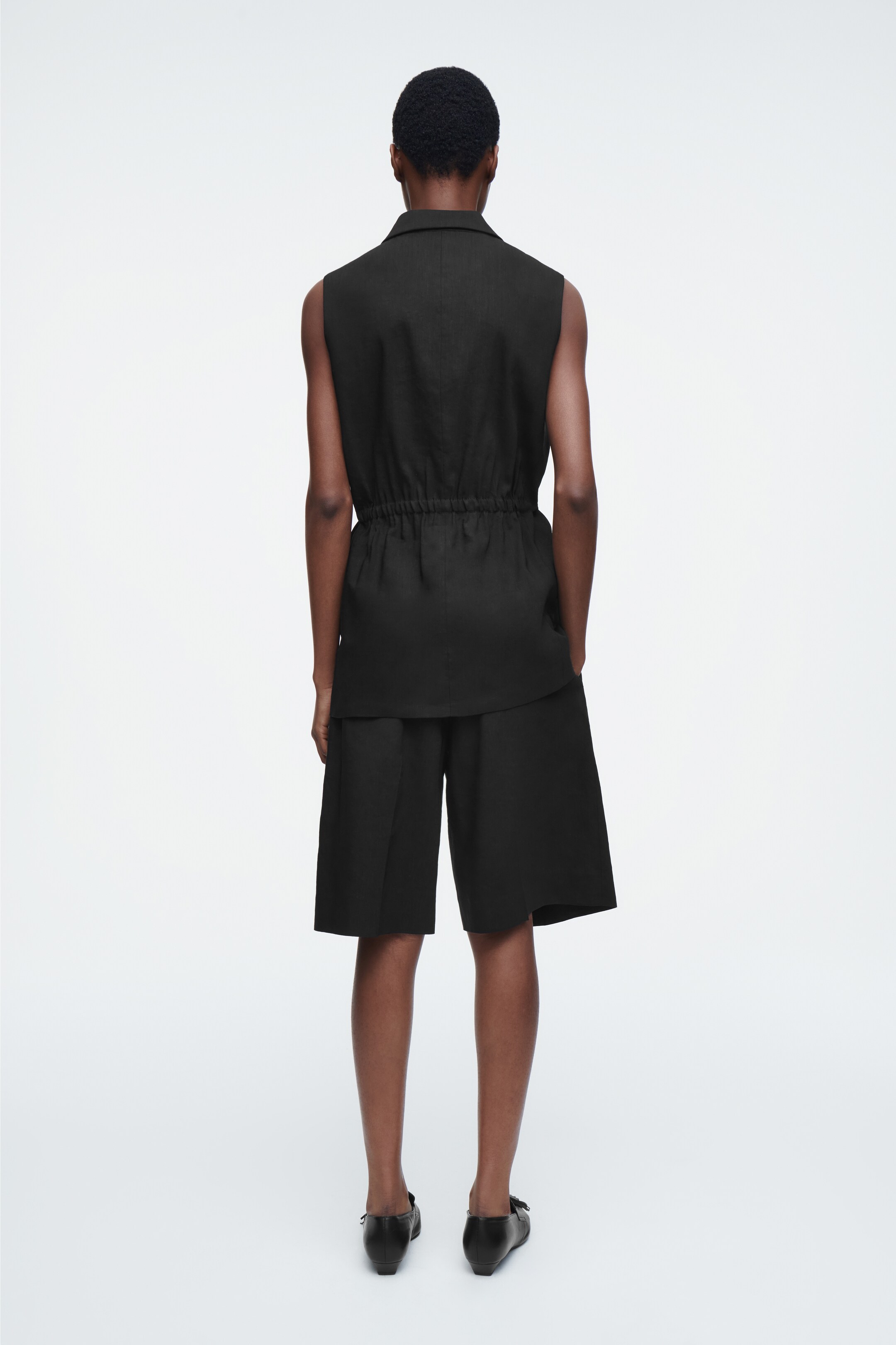 Vezi imaginea mai mare: VESTĂ SLIM DIN IN - NEGRU - FEMEI | H&M RO 4