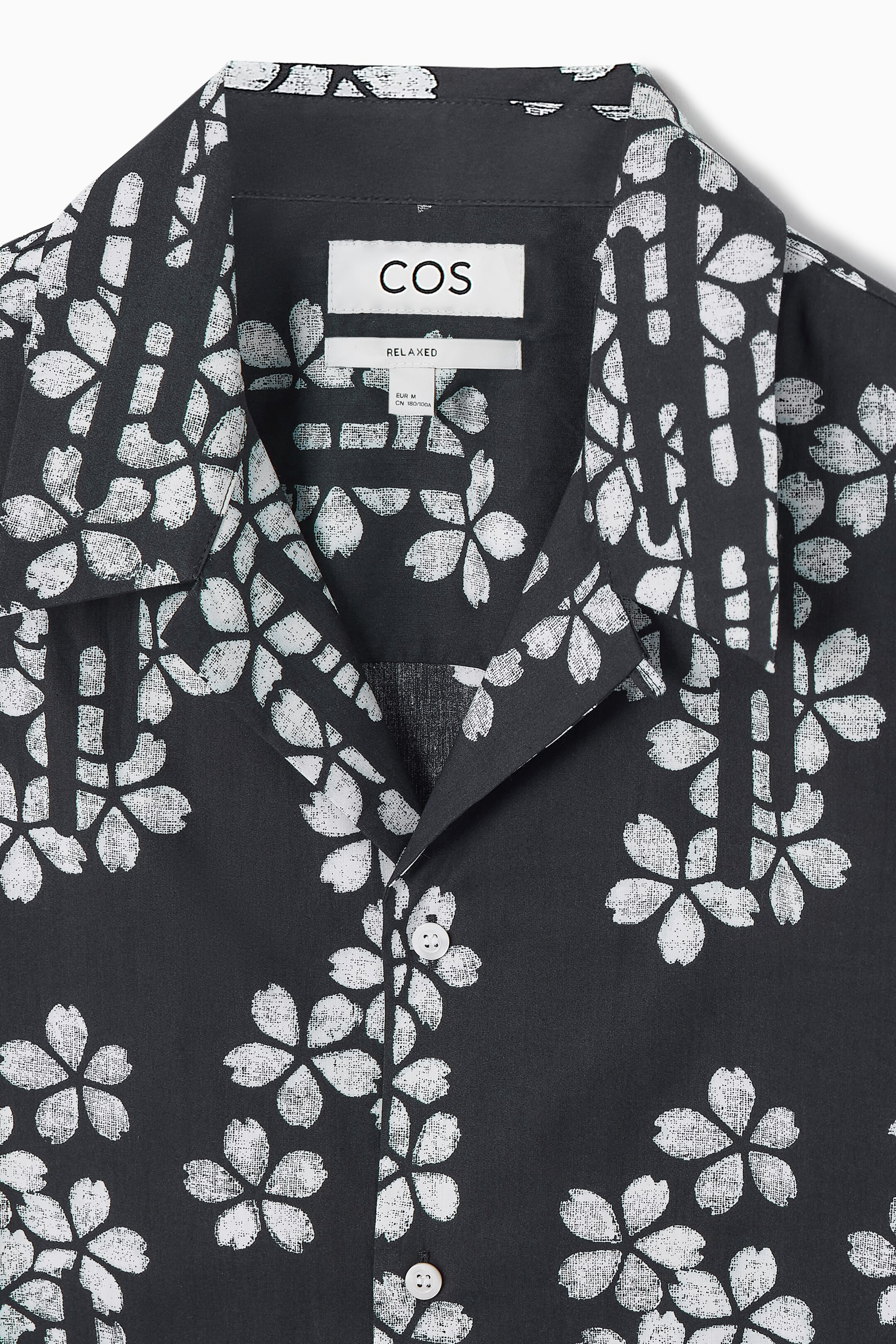 View larger image: RELAXED FLORAL-PRINT COTTON SHORT-SLEEVED SHIRT - BLACK / FLORAL - Men | H&M GB 2
