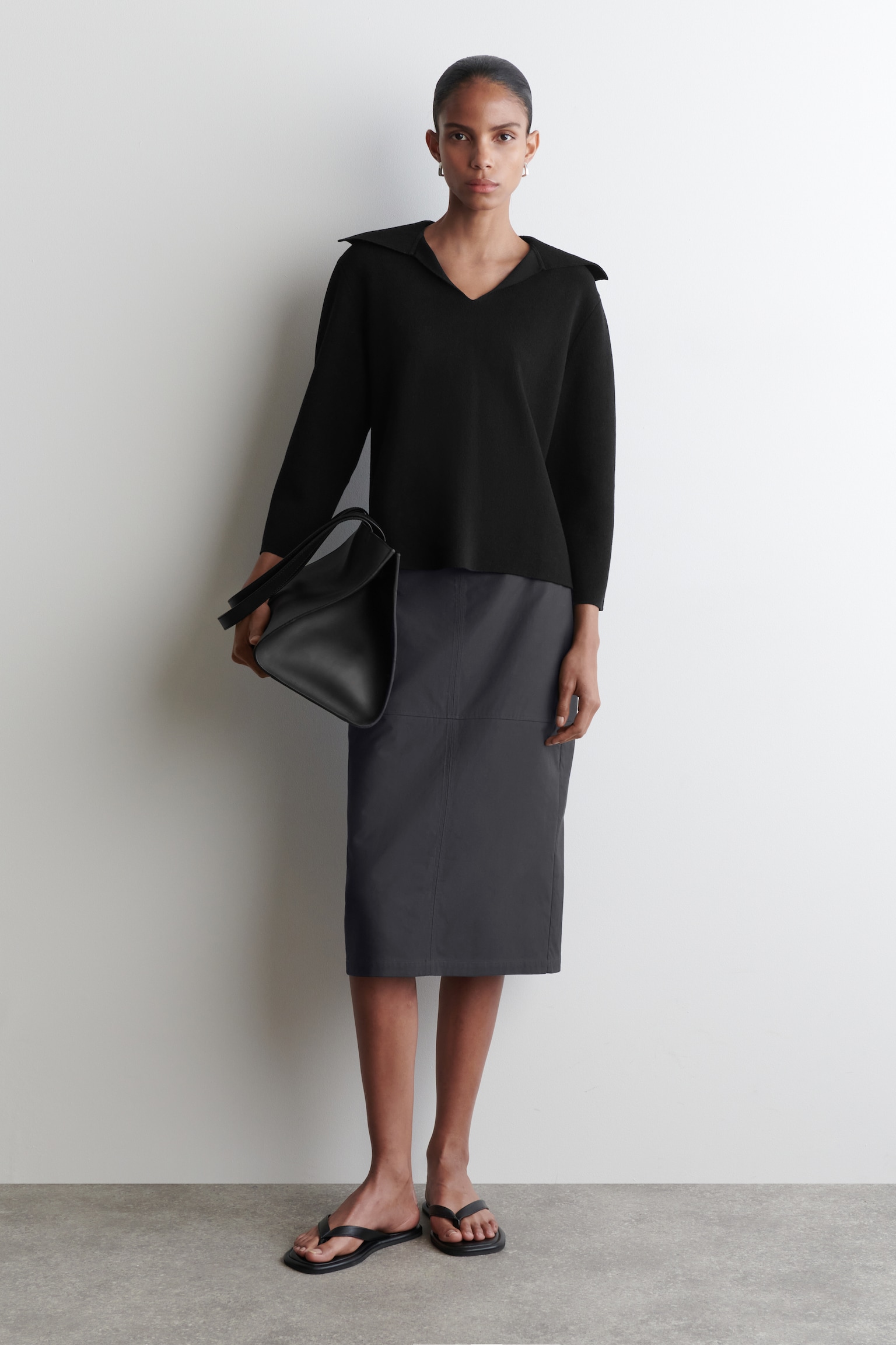 MAGLIONE CON COLLETTO APERTO - NERO - 6