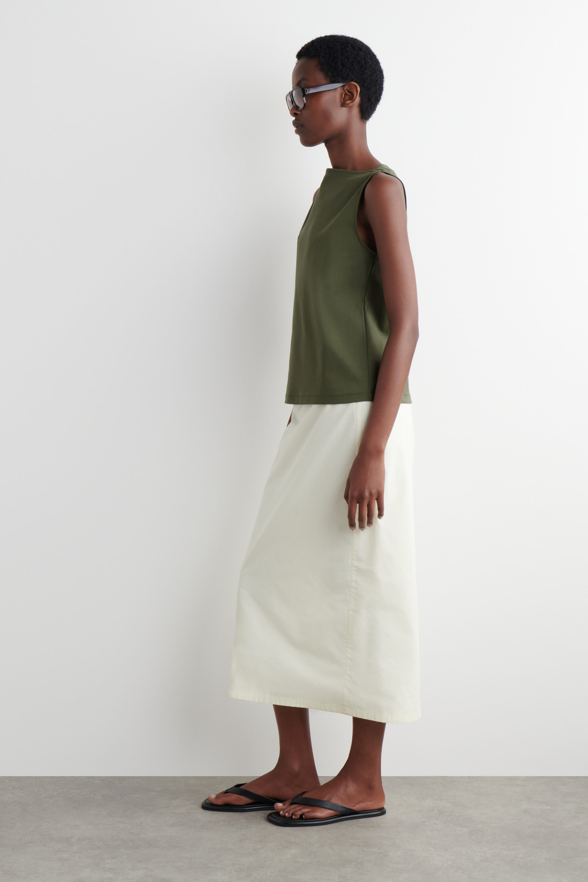 BOAT-NECK TANK TOP - KHAKI | COS