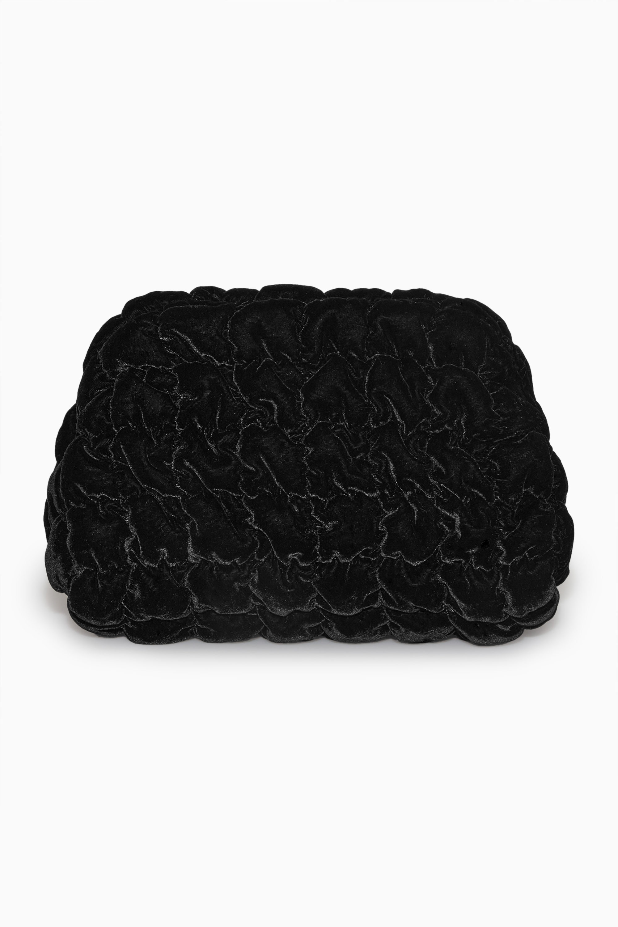 【COS】 Quilted Velvet Clutch Bag : Black QUILTED VELVET CLUTCH BAG - BLACK | COS
