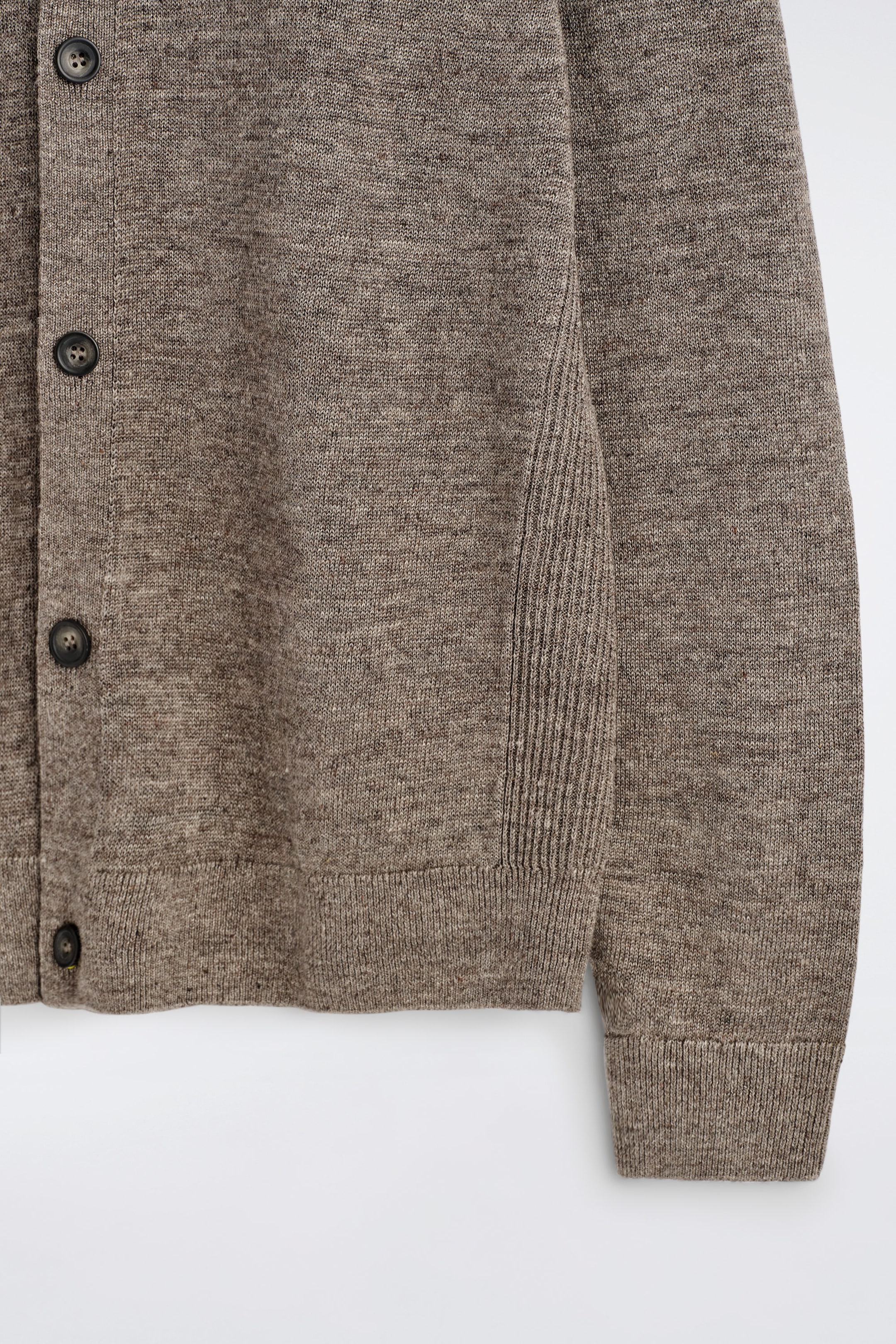 StillMedia/DescriptiveDetail