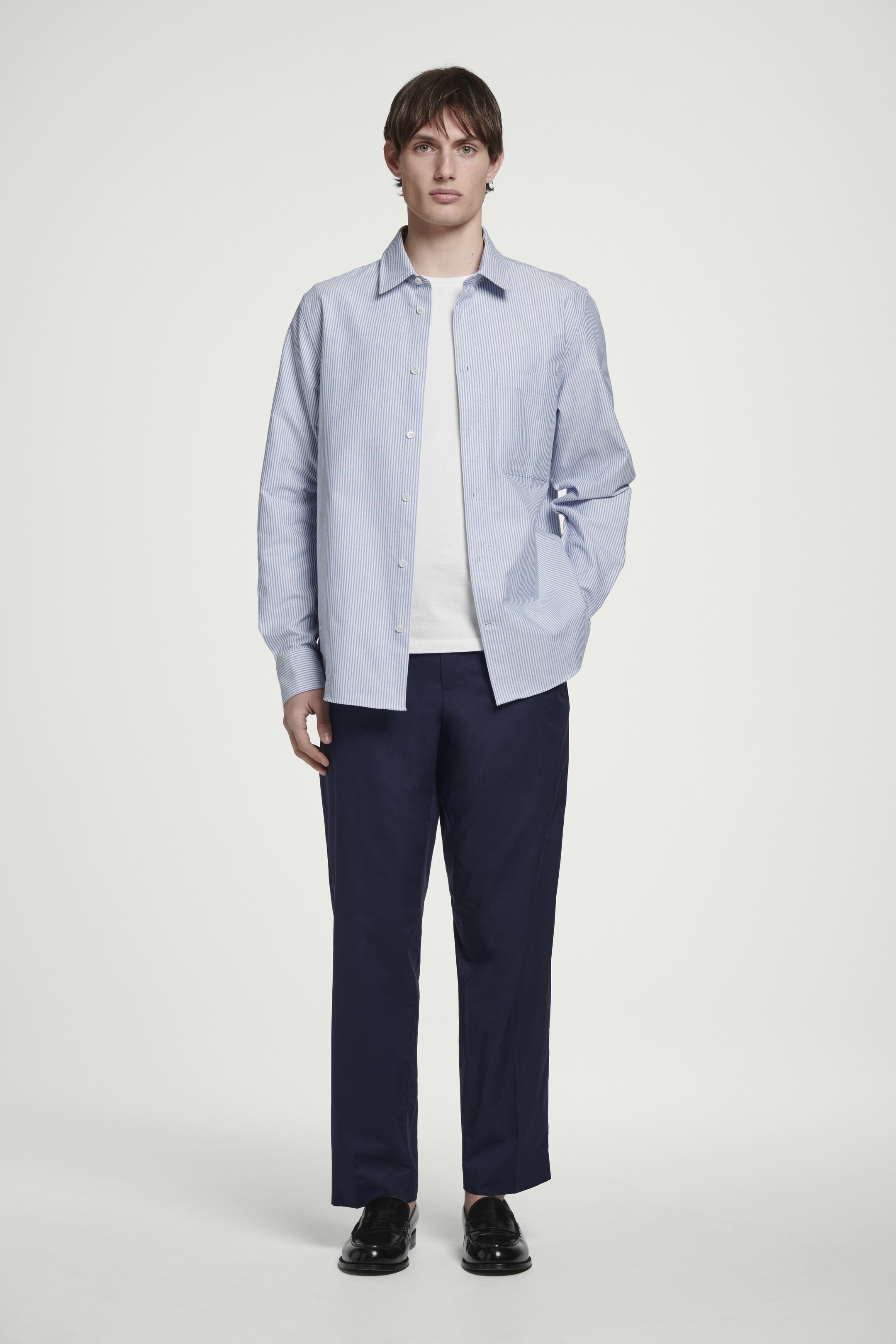Grösseres Bild ansehen: LOCKERES OXFORD-HEMD - BLAU/WEISS/GESTREIFT - HERREN | H&M CH 2