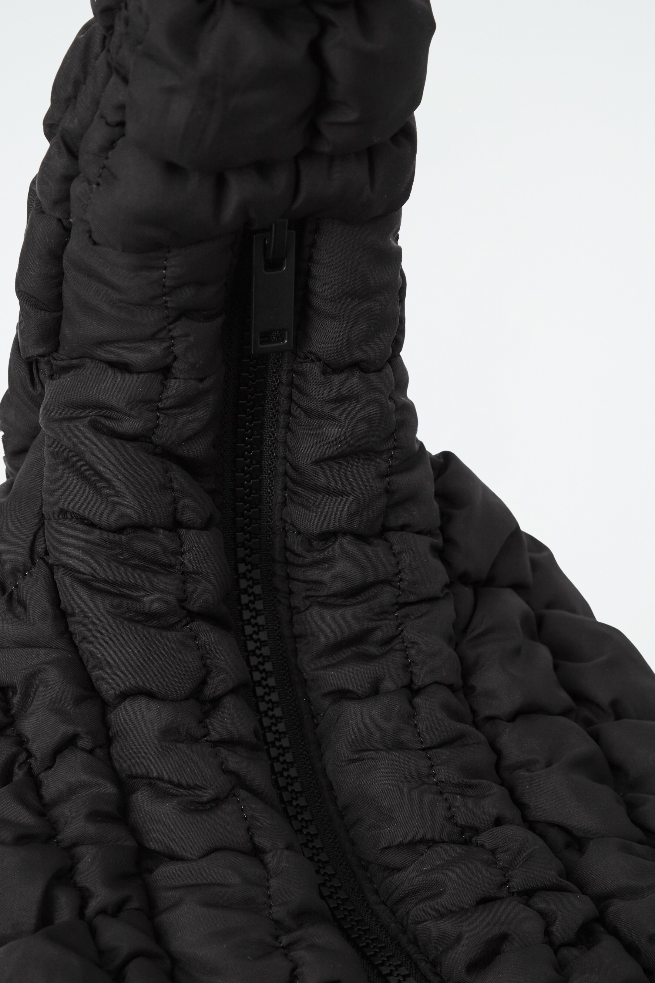 Visualizza immagine più grande: BORSA A TRACOLLA OVERSIZE TRAPUNTATA - Nero - DONNA | H&M IT 9
