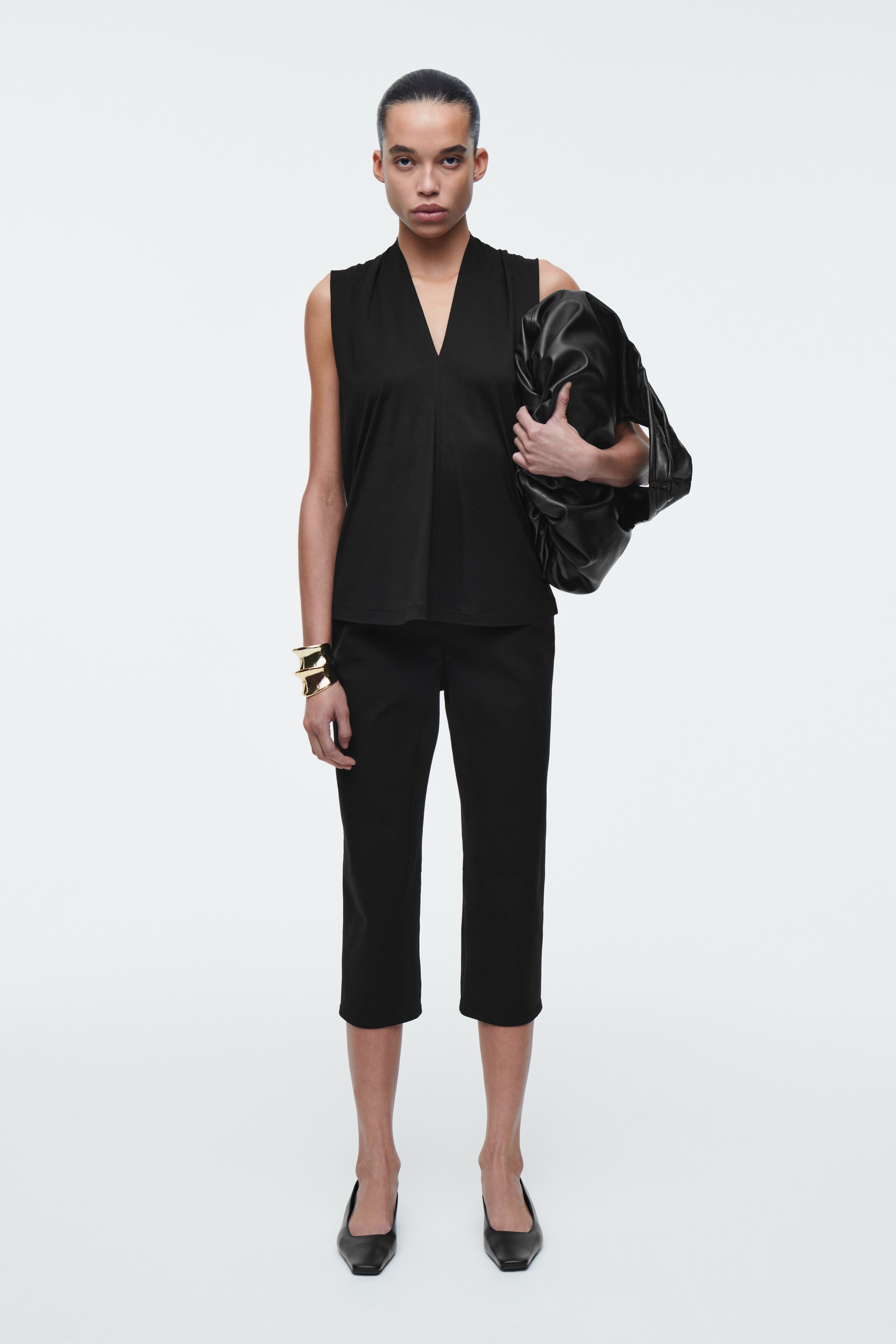 Grösseres Bild ansehen: DRAPIERTES OBERTEIL MIT V-AUSSCHNITT - SCHWARZ - DAMEN | H&M CH 2