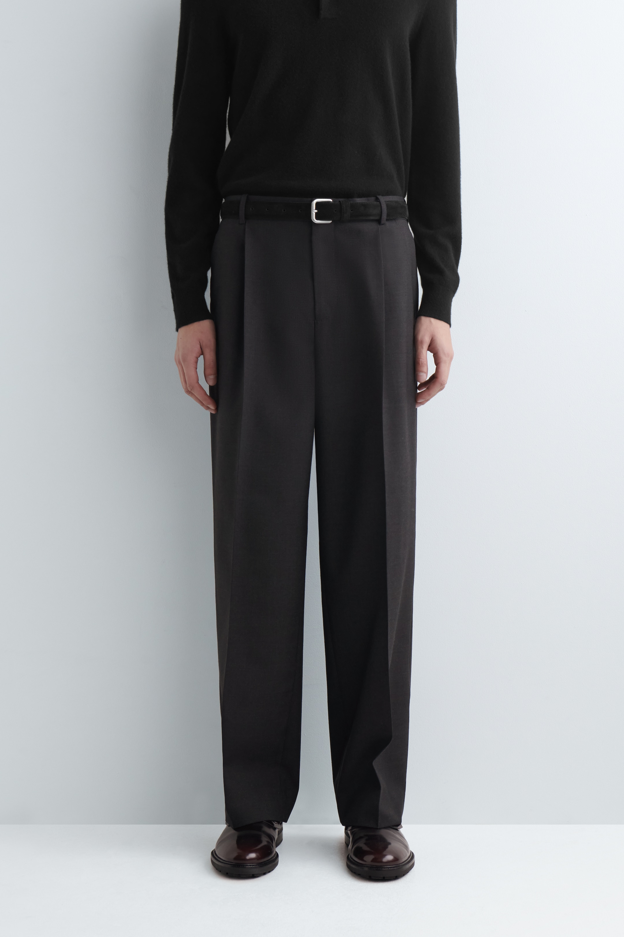 Προβολή μεγαλύτερης εικόνας: PLEATED WOOL TROUSERS - CHARCOAL - Men | H&M GR 5