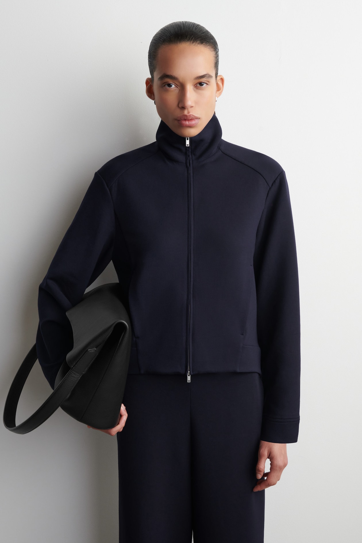 SCUBA TRACK JACKET — NAVY