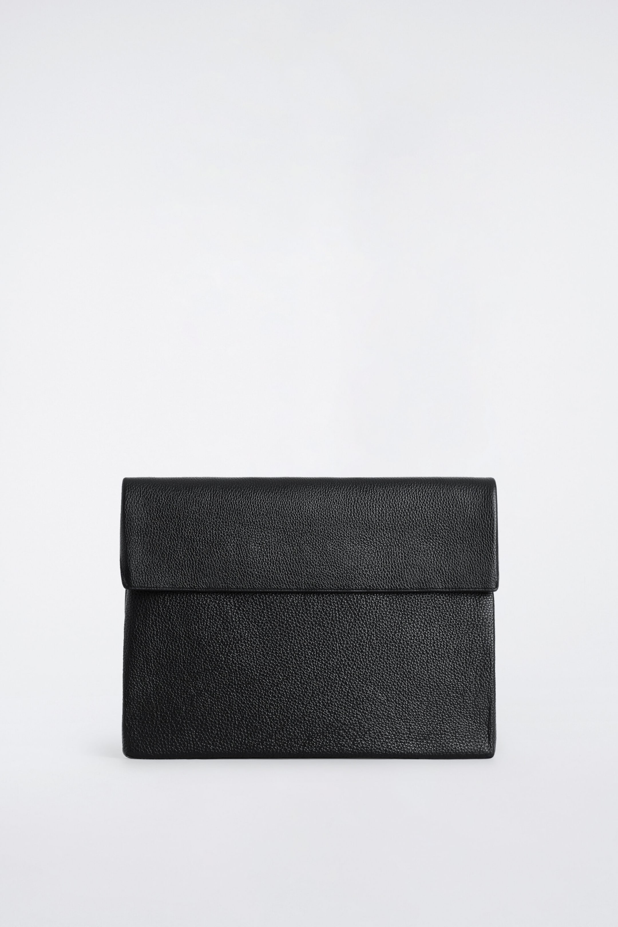 ENVELOPE LAPTOP SLEEVE - GRAINED LEATHER