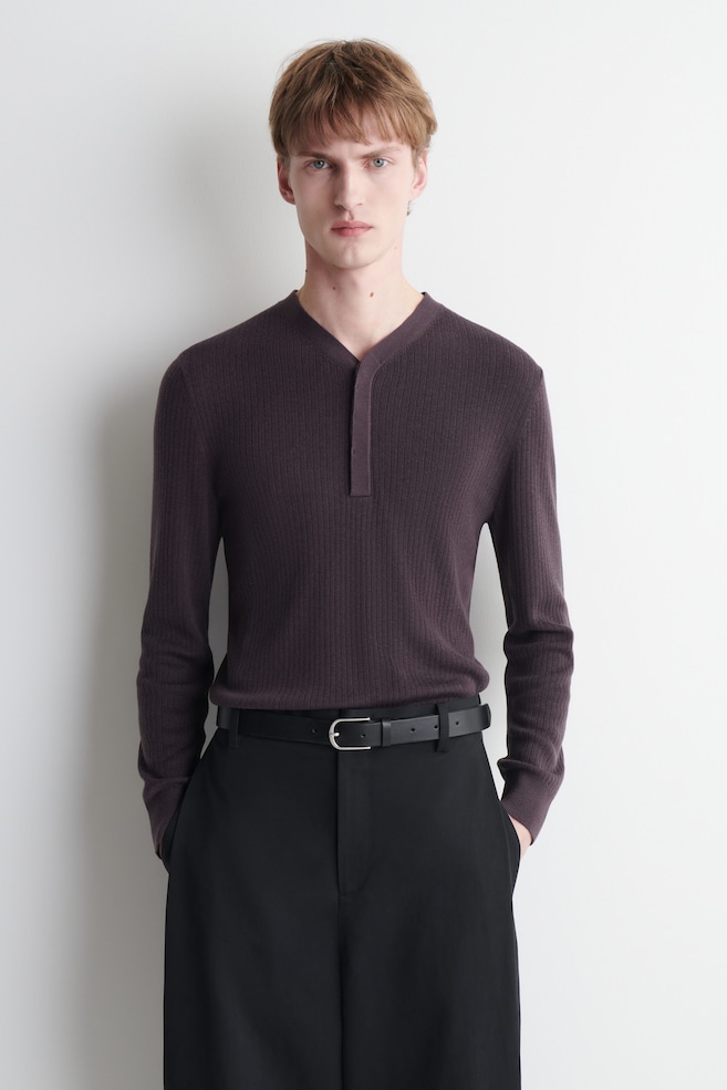 MERINO-LYOCELL RIBBED-KNIT HENLEY TOP — MAHOGANY