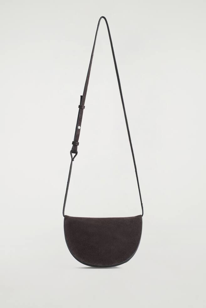 SAC BANDOULIÈRE CURVE - CROÛTE DE CUIR SUÉDÉ - BRUN FONCÉ - 1