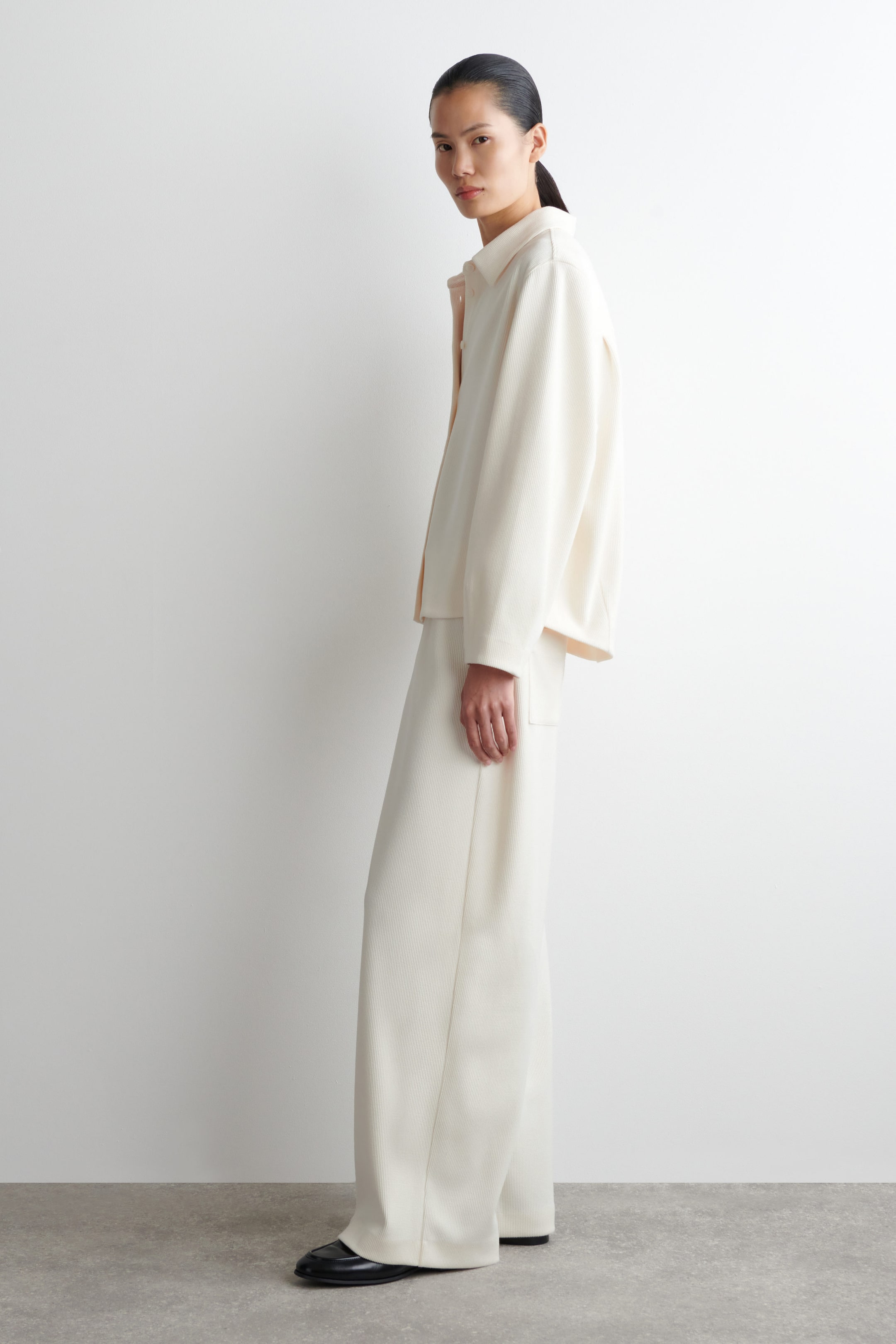 CORDUROY WIDE-LEG PANTS