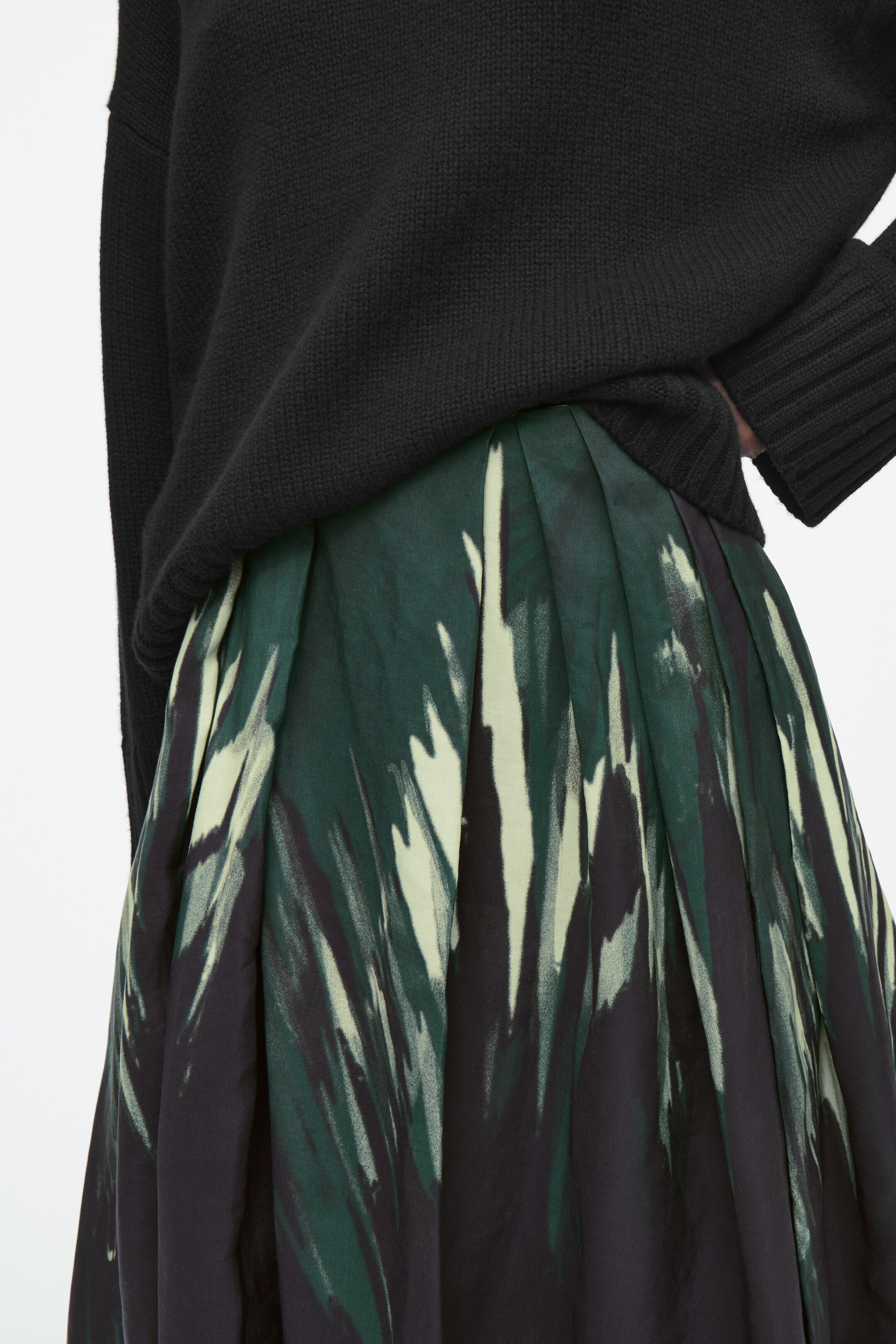 Ingrandisci l'immagine: PRINTED BUBBLE-HEM MIDI SKIRT - BLACK / PRINTED - DONNA | H&M CH 2