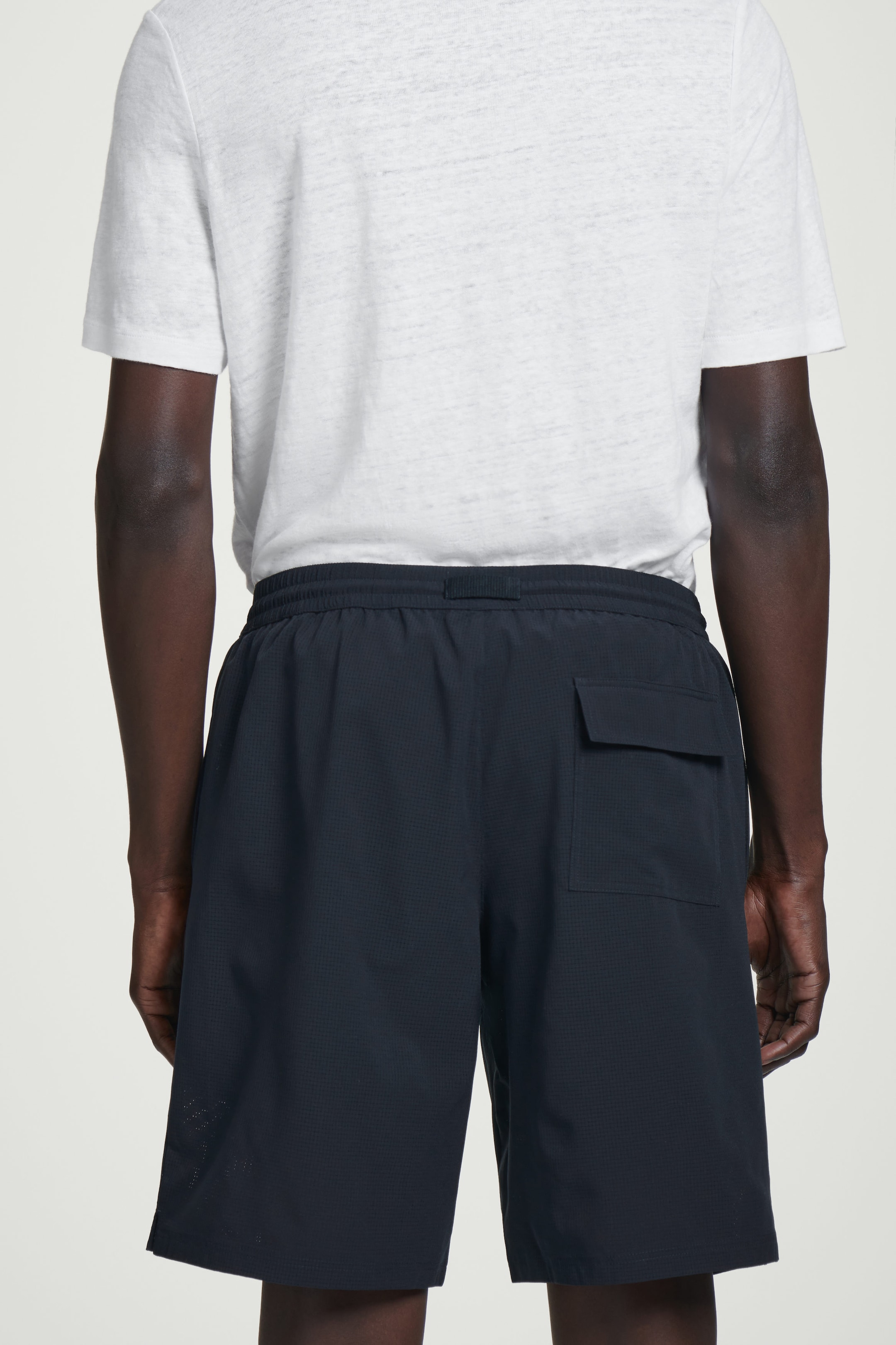 SHORTS DA MARE TRAFORATI