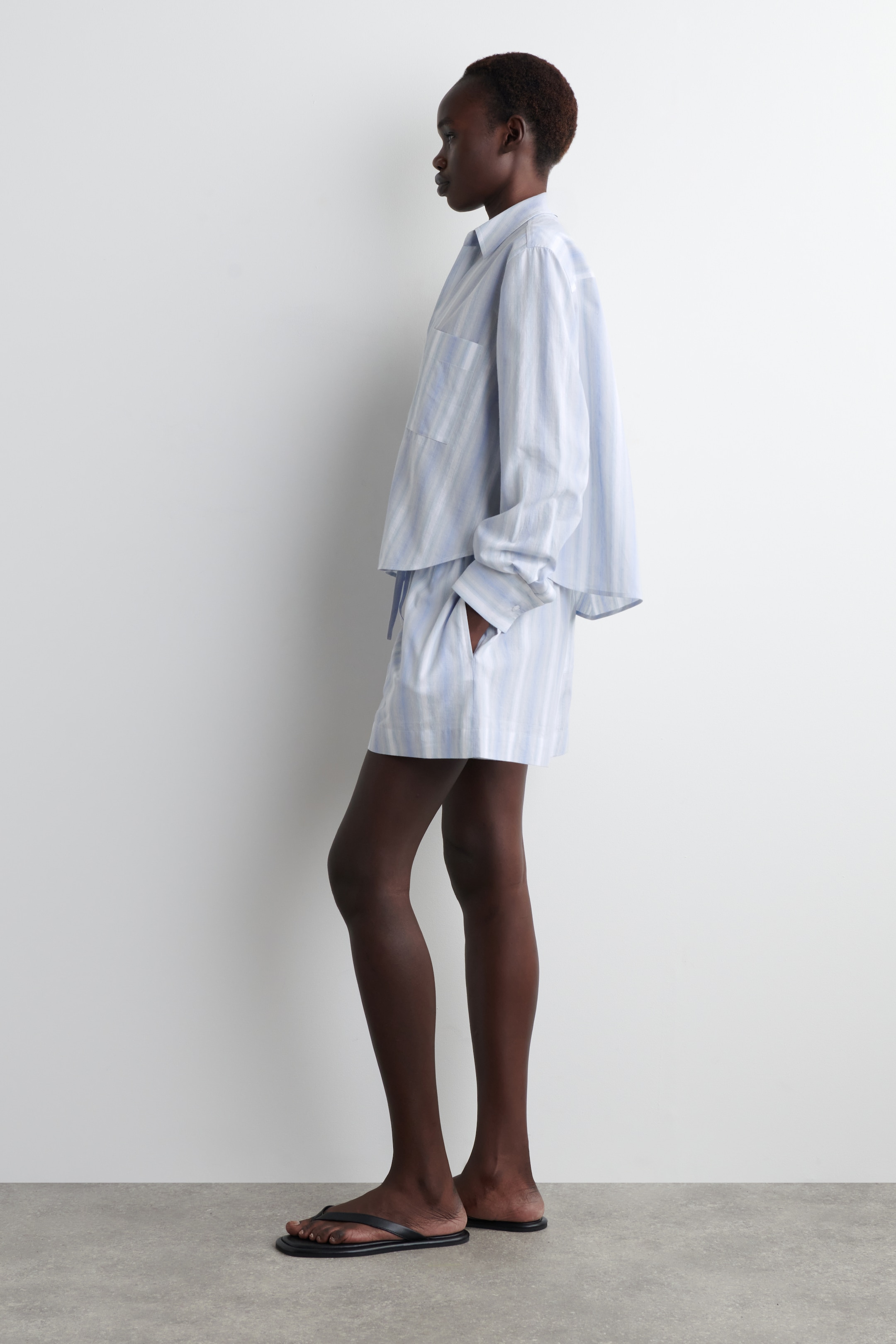 Visualizza immagine più grande: SHORTS A RIGHE IN SEERSUCKER - BLU / RIGHE - DONNA | H&M IT 3