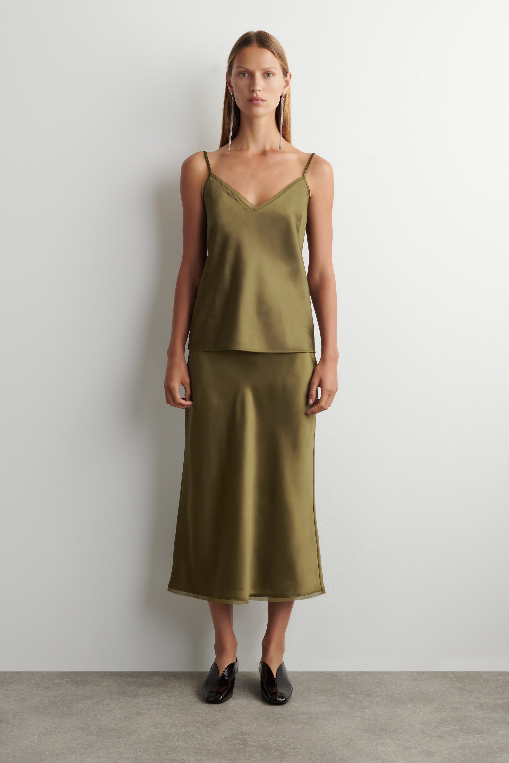 SATIN V-NECK CAMI TOP