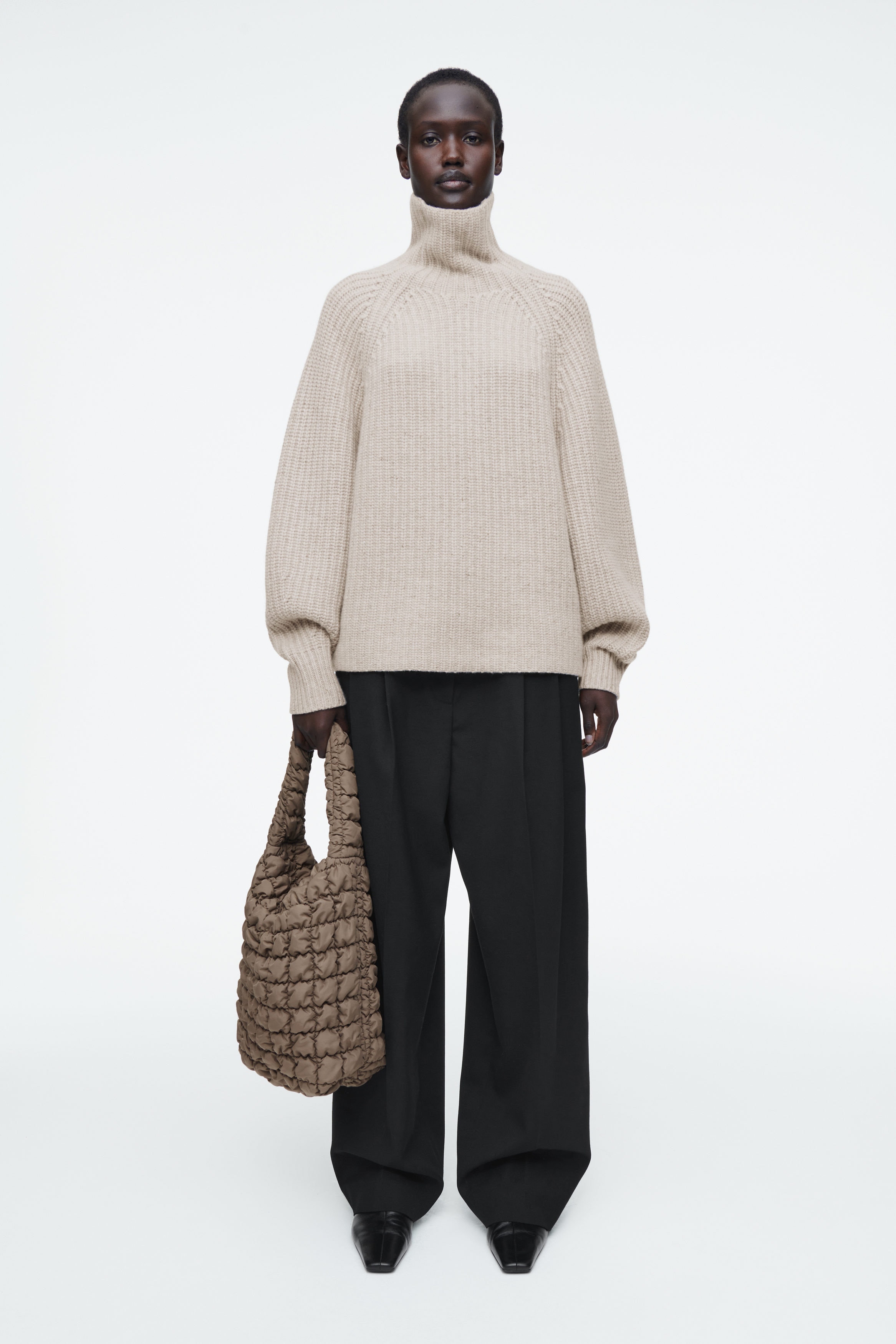 トートバッグ COS Quilted Mini Tote Bag QUILTED MINI TOTE BAG - DARK MOLE | COS