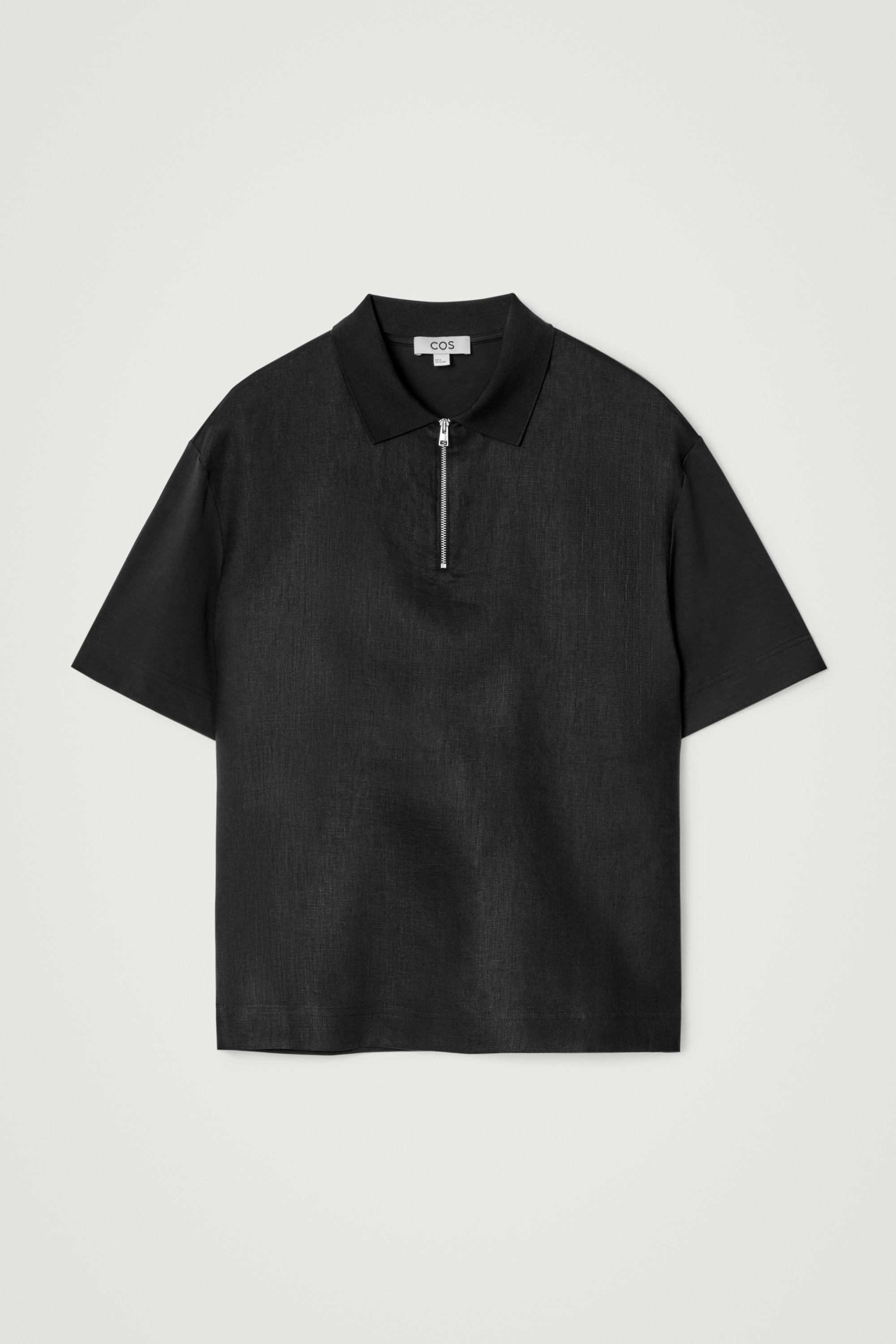 CONTRAST-PANEL LINEN HALF-ZIP POLO SHIRT - BLACK/MOLE