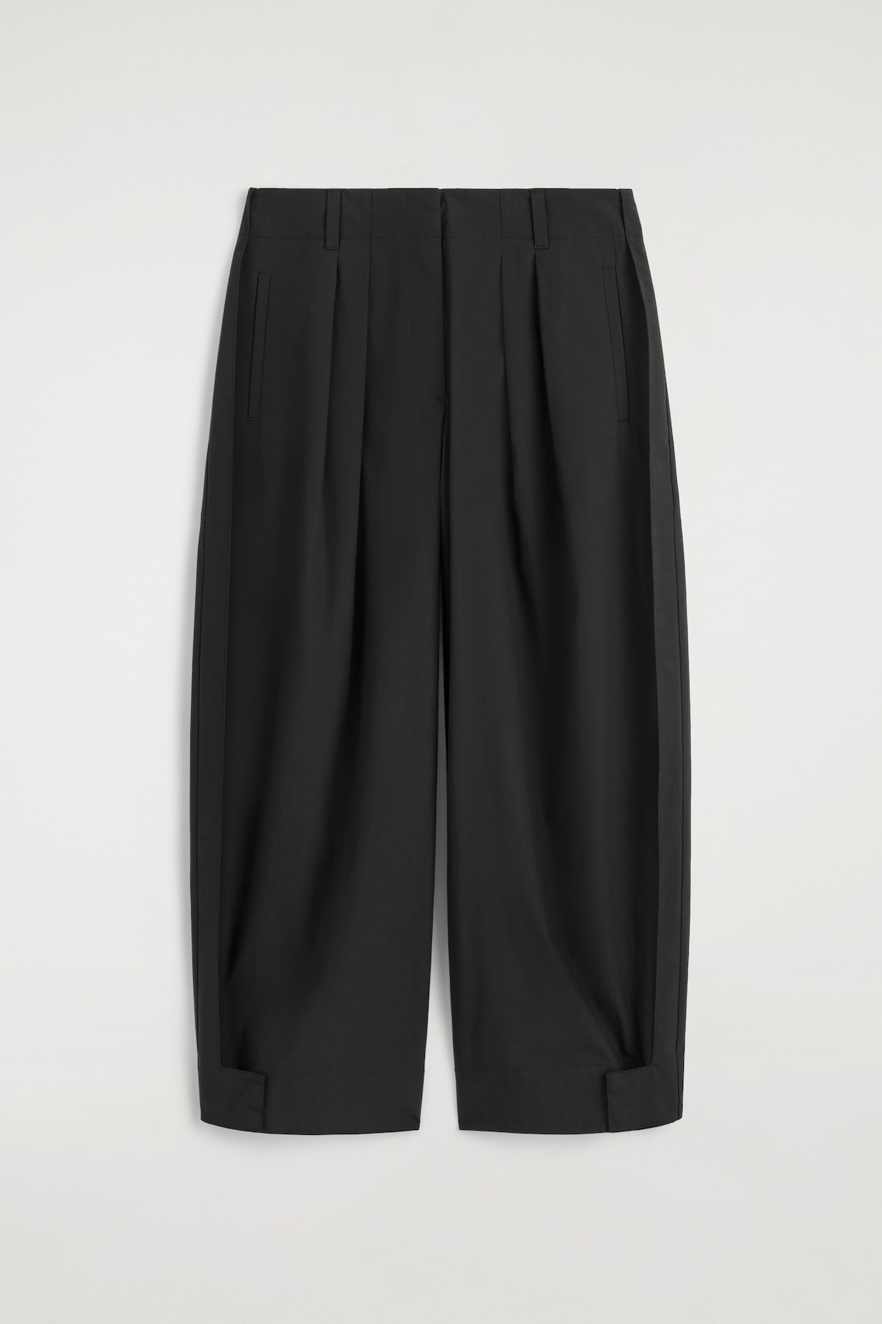 PLEATED COTTON TAPERED UTILITY PANTS — BLACK