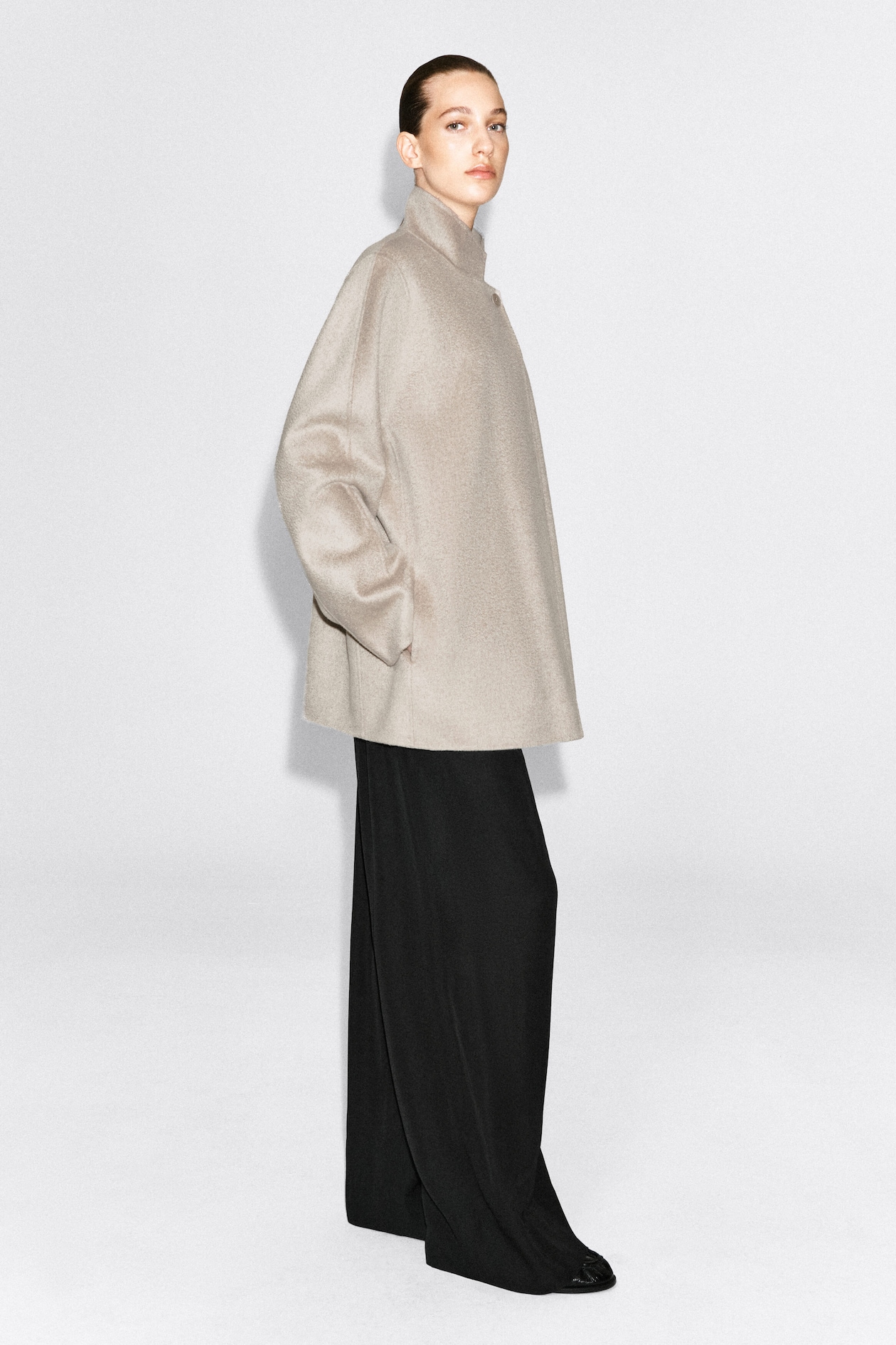 DOUBLE-FACED CASHMERE MOCK-NECK JACKET — OAT