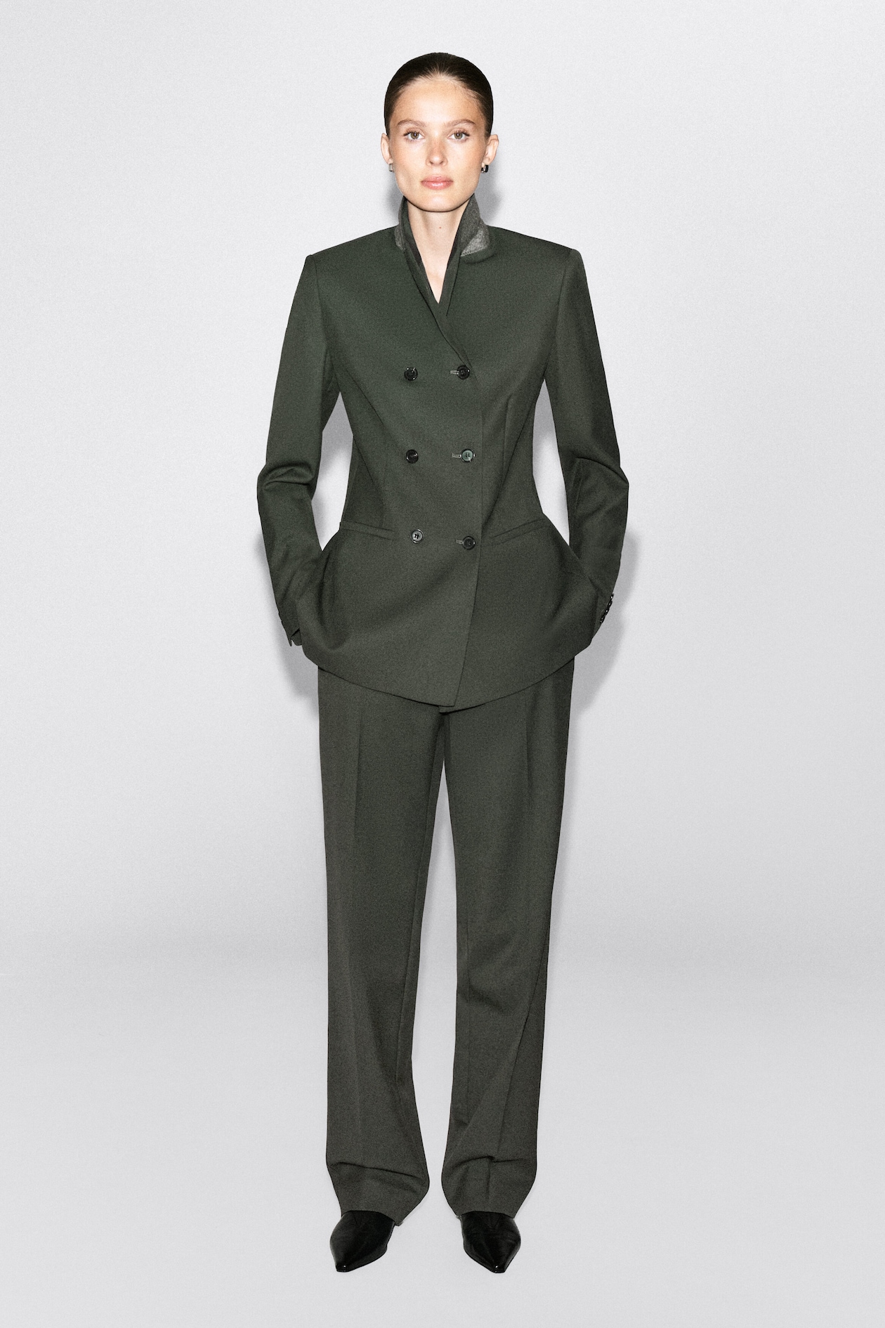TAILORED TWILL FLARED PANTS — KHAKI
