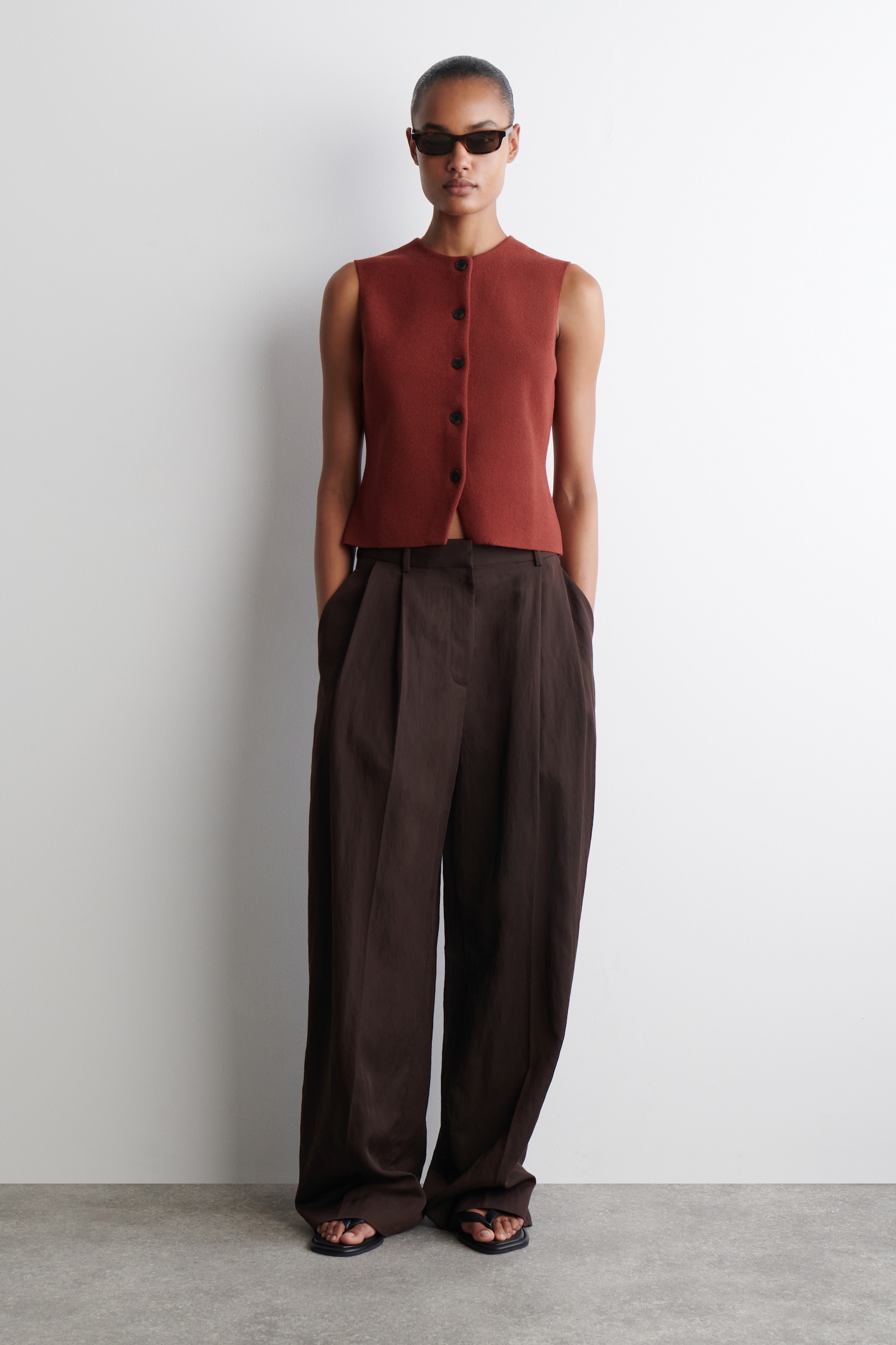 GILET EN MAILLE DE COTON - ROUGE PROFOND/BRUN FONCÉ/IVOIRE/NOIR/VERT - 7
