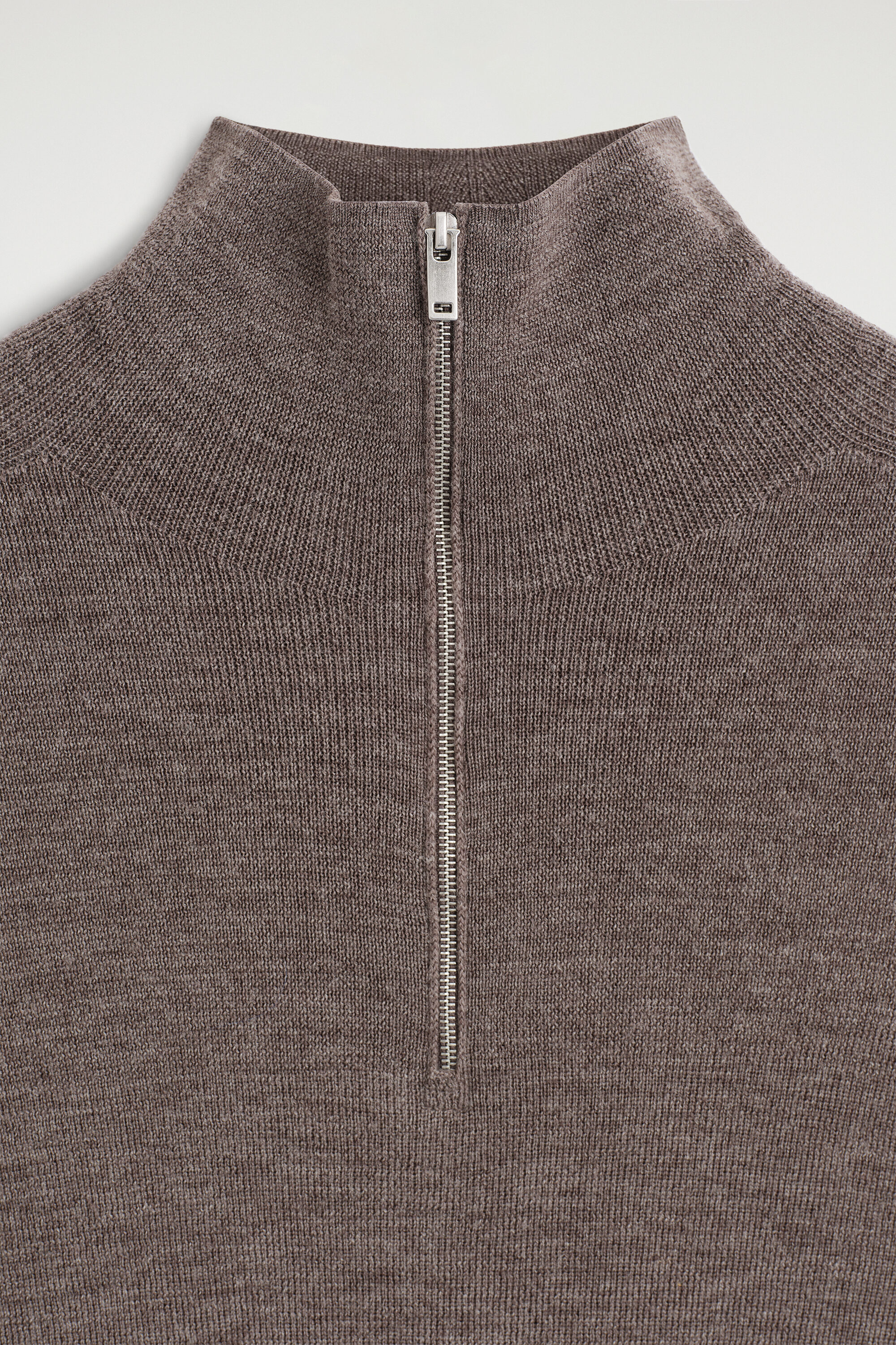 SEAMLESS MERINO WOOL ZIP-UP TOP thumbnail 8