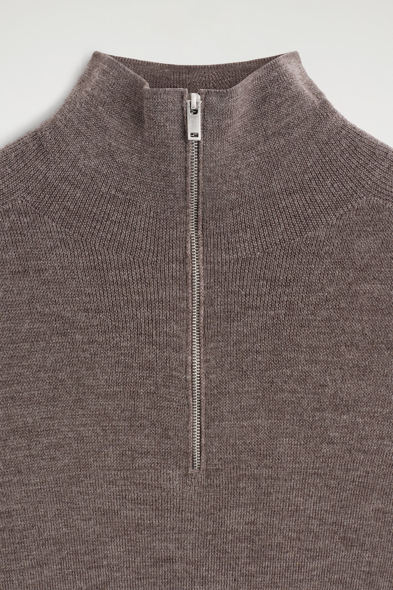 SEAMLESS MERINO WOOL ZIP-UP TOP — LIGHT-BROWN MÉLANGE