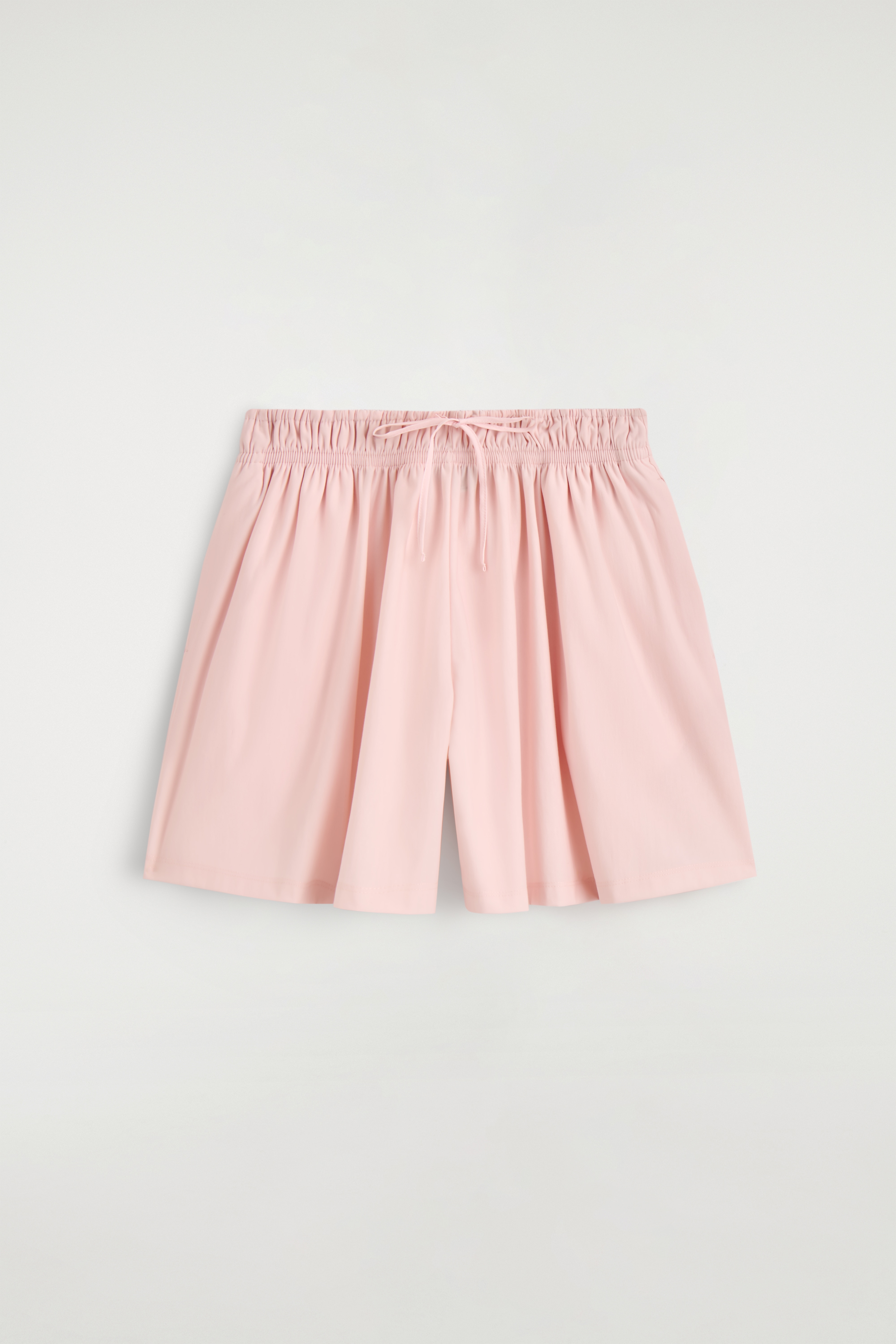SHORTS MIT RAFFUNGEN AM BUND - ROSA