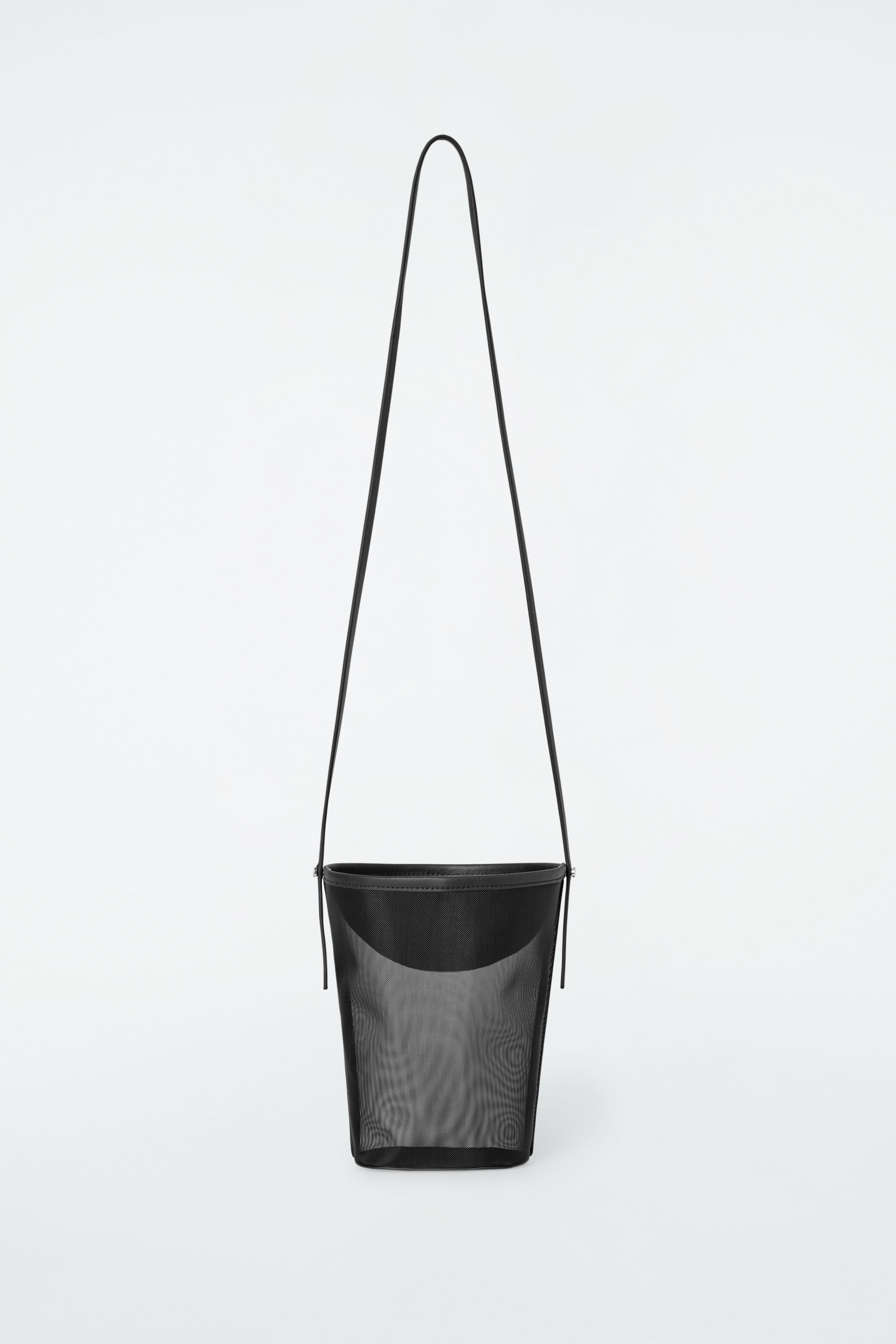 MINI BUCKET BAG - MESH - BLACK | COS