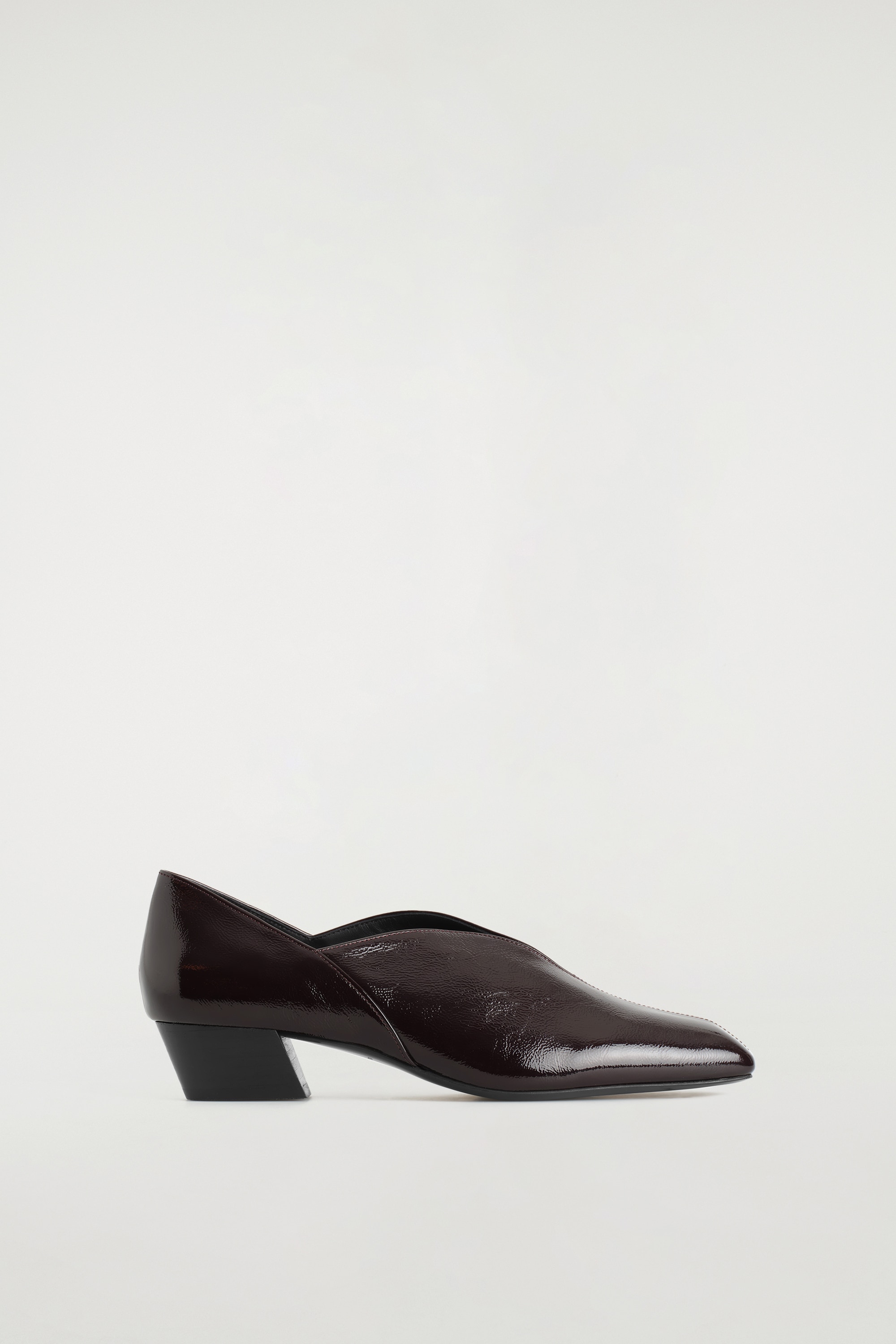 ANGULAR LEATHER HEELED BALLERINAS - BURGUNDY