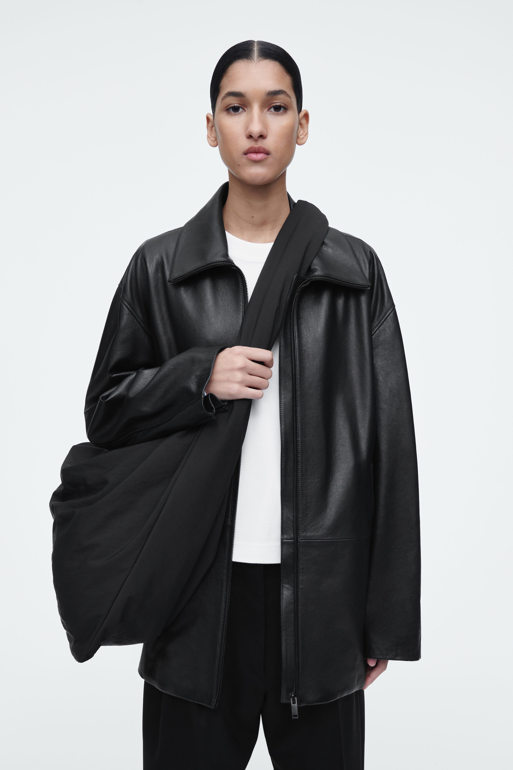 KITE OVERSIZED SHOULDER BAG - NYLON