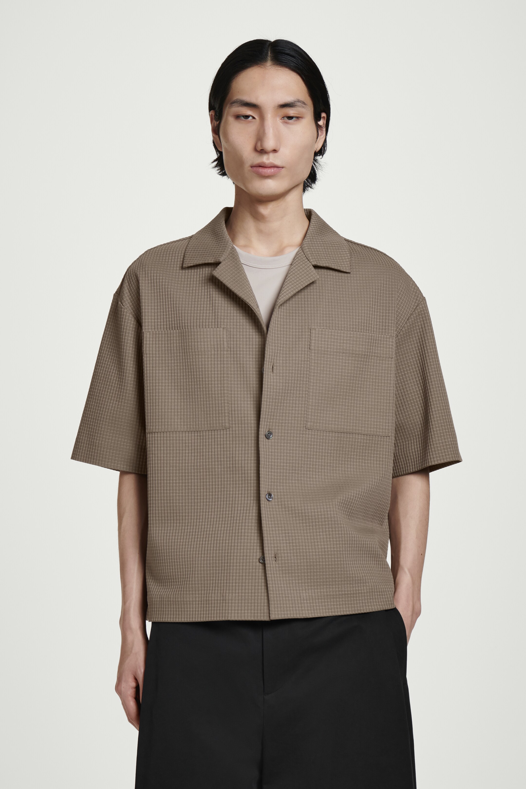 Agrandir l'image: CHEMISE RESORT DÉCONTRACTÉE EN COTON TEXTURÉ - BRUN - HOMME | H&M CH 3